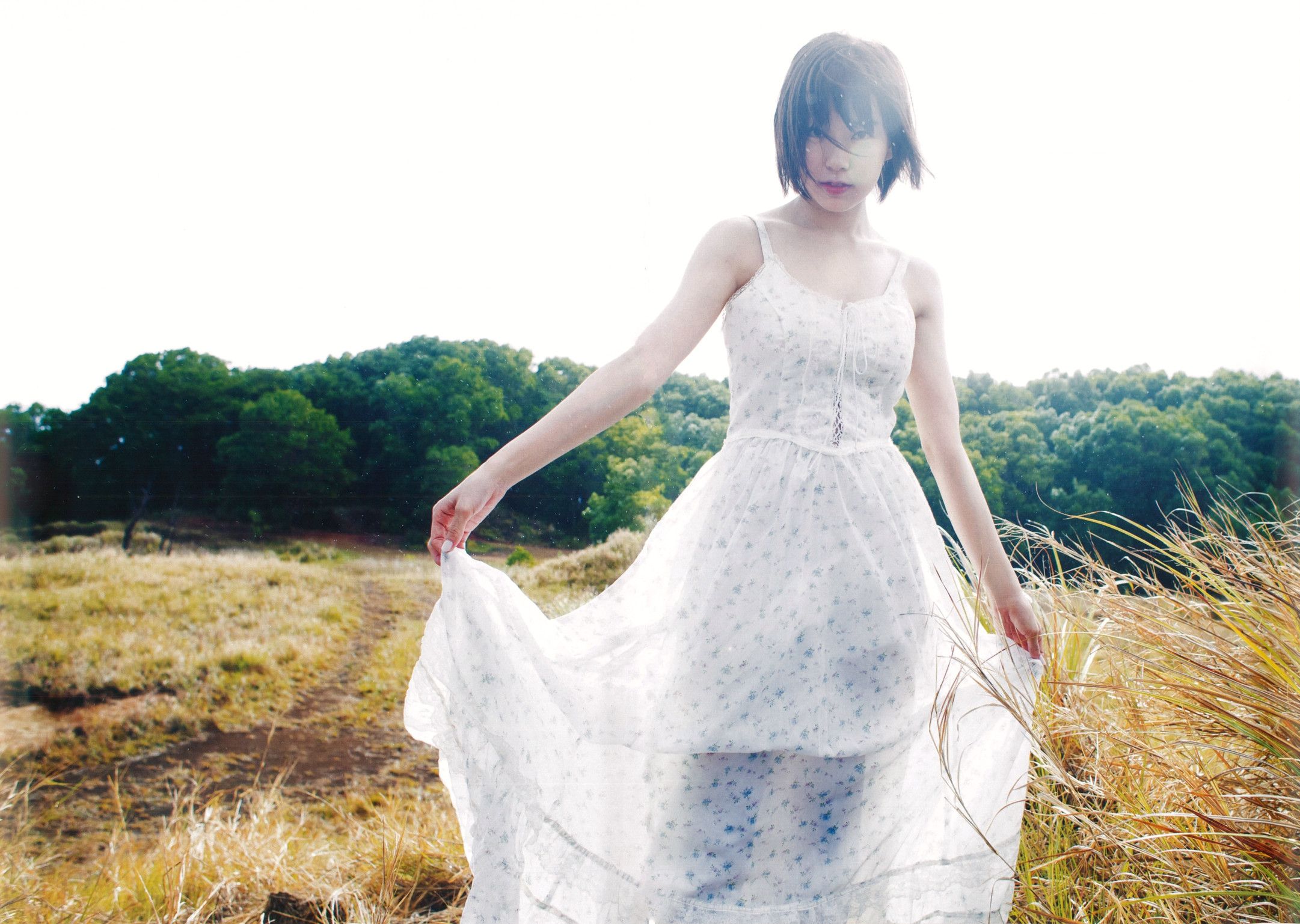 渡辺美優紀《 MW 》 [PhotoBook]