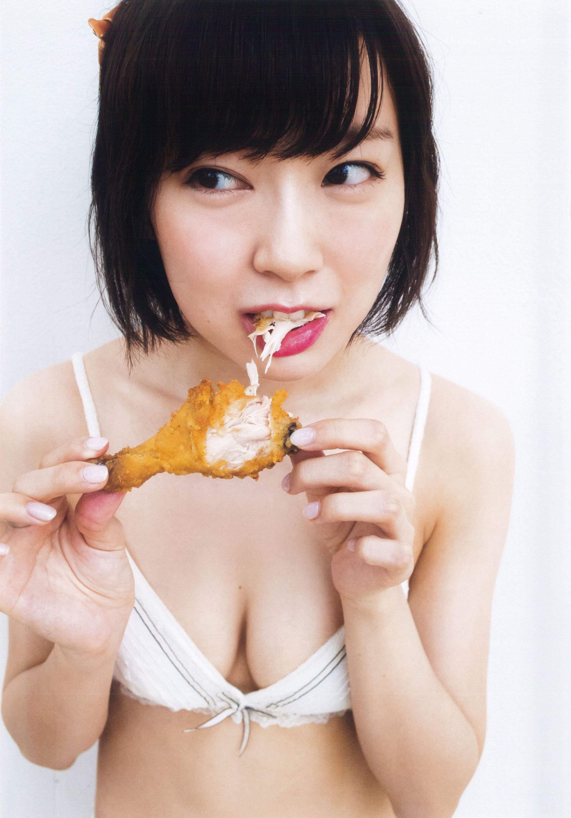 渡辺美優紀《 MW 》 [PhotoBook]