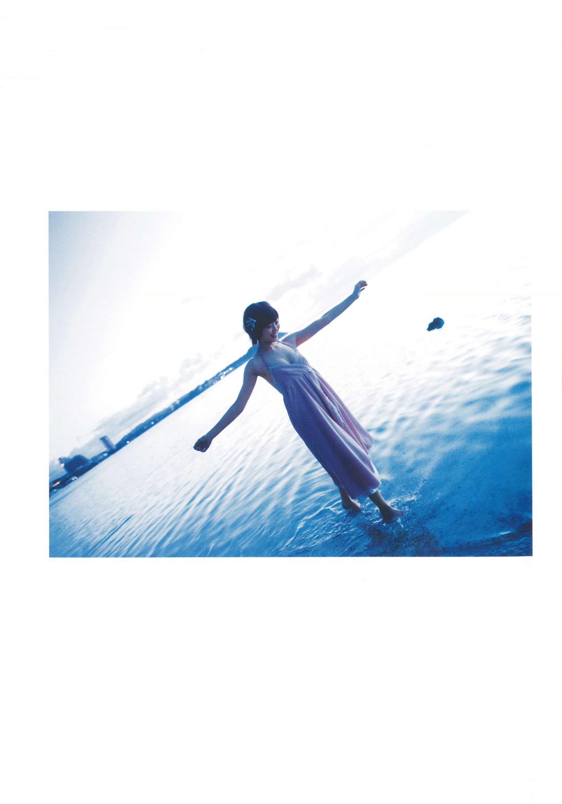 渡辺美優紀《 MW 》 [PhotoBook]