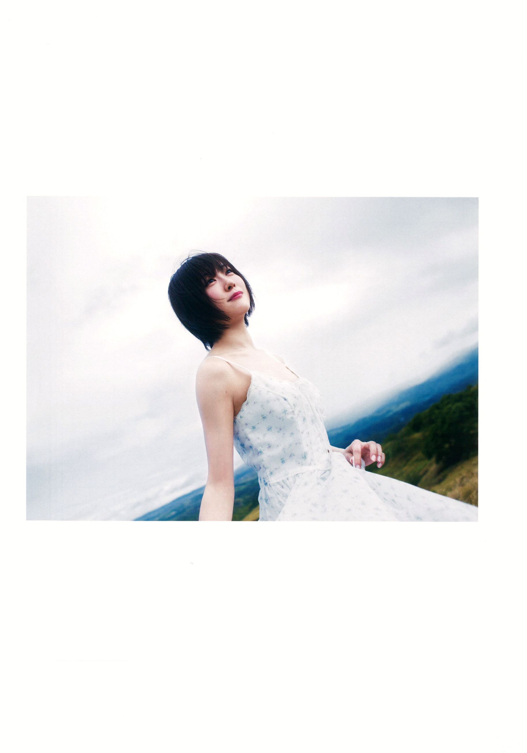 渡辺美優紀《 MW 》 [PhotoBook]