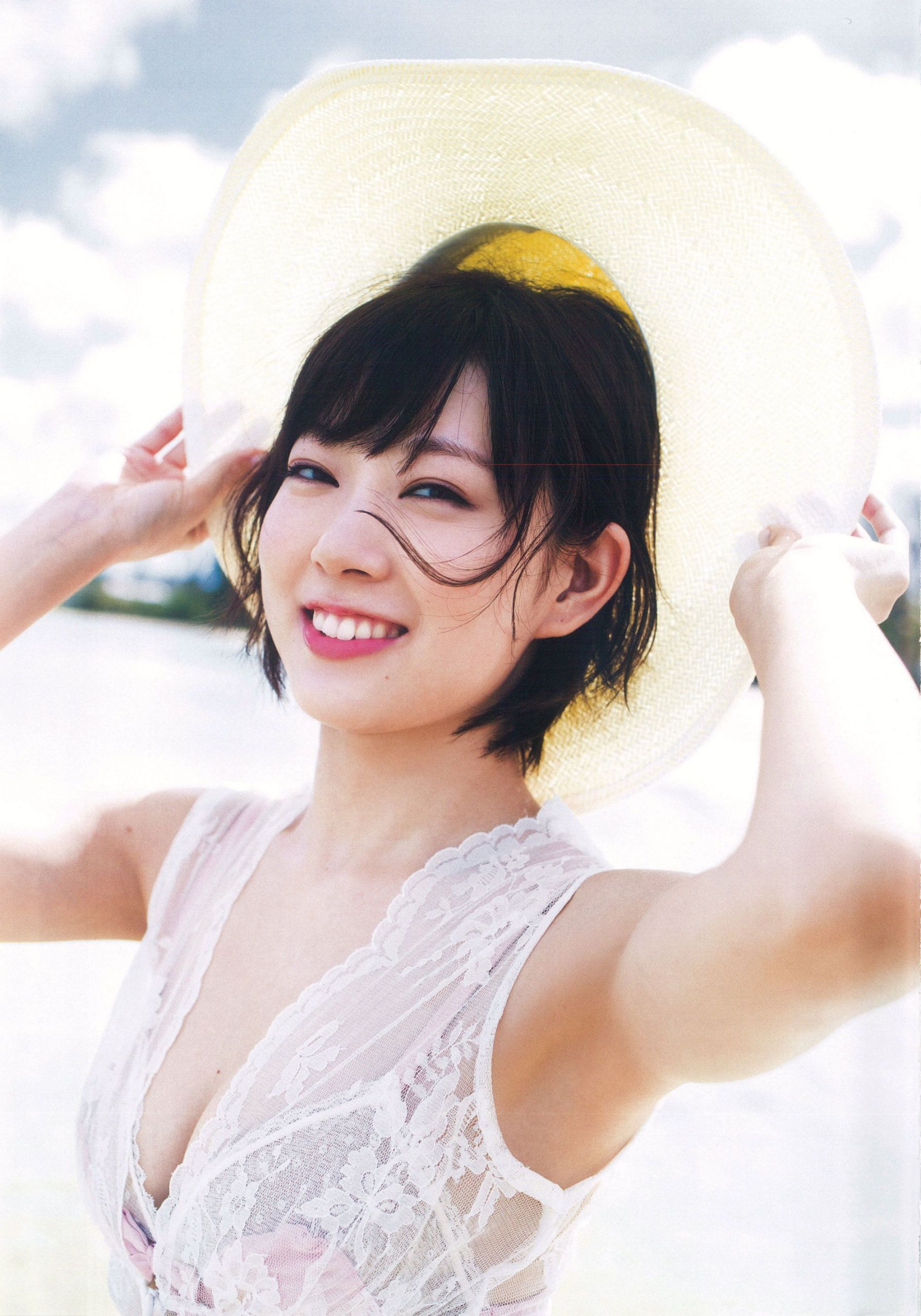 渡辺美優紀《 MW 》 [PhotoBook]