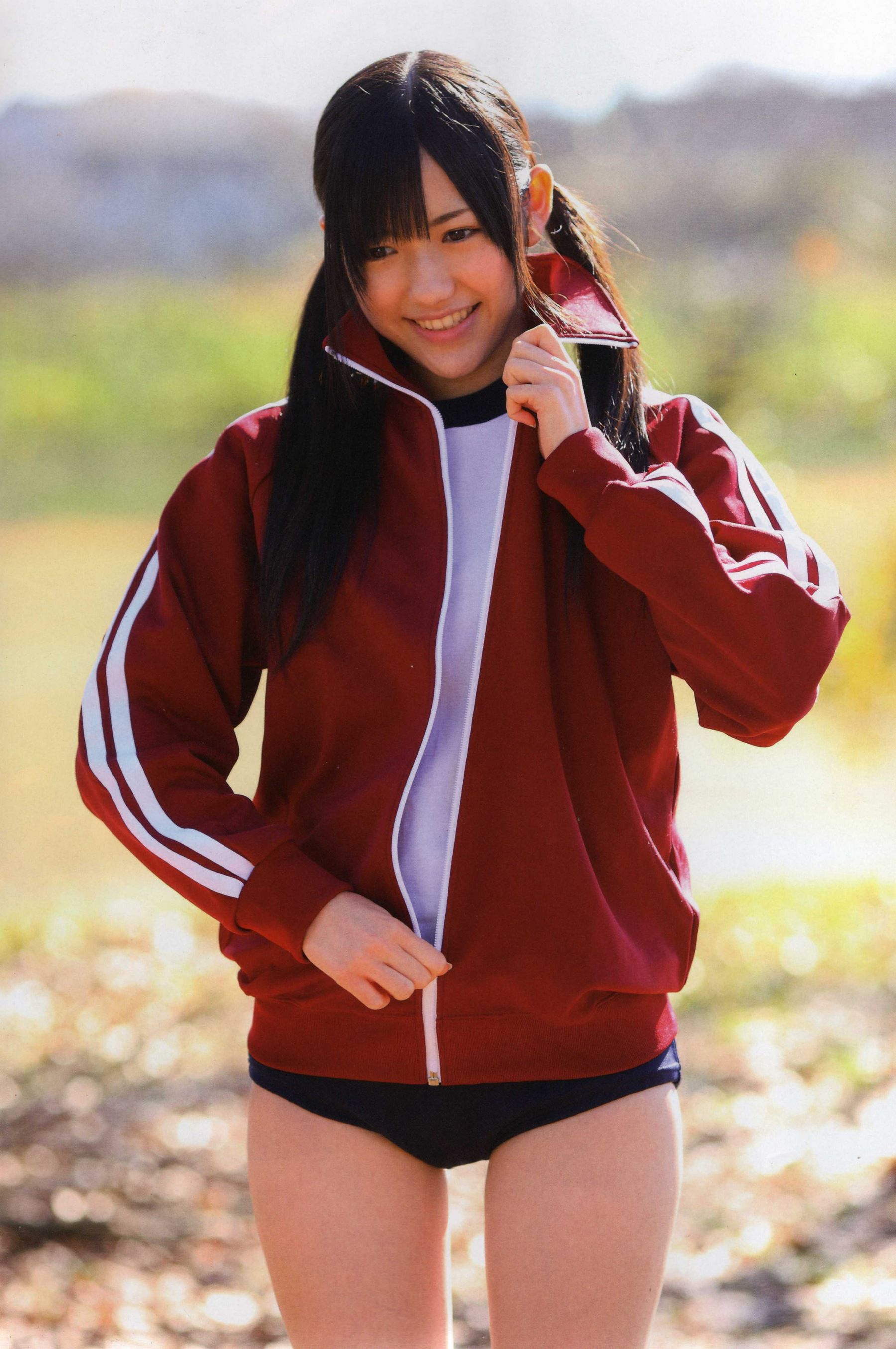 渡り廊下走り队 《Akkanbe》 [Photo Book]