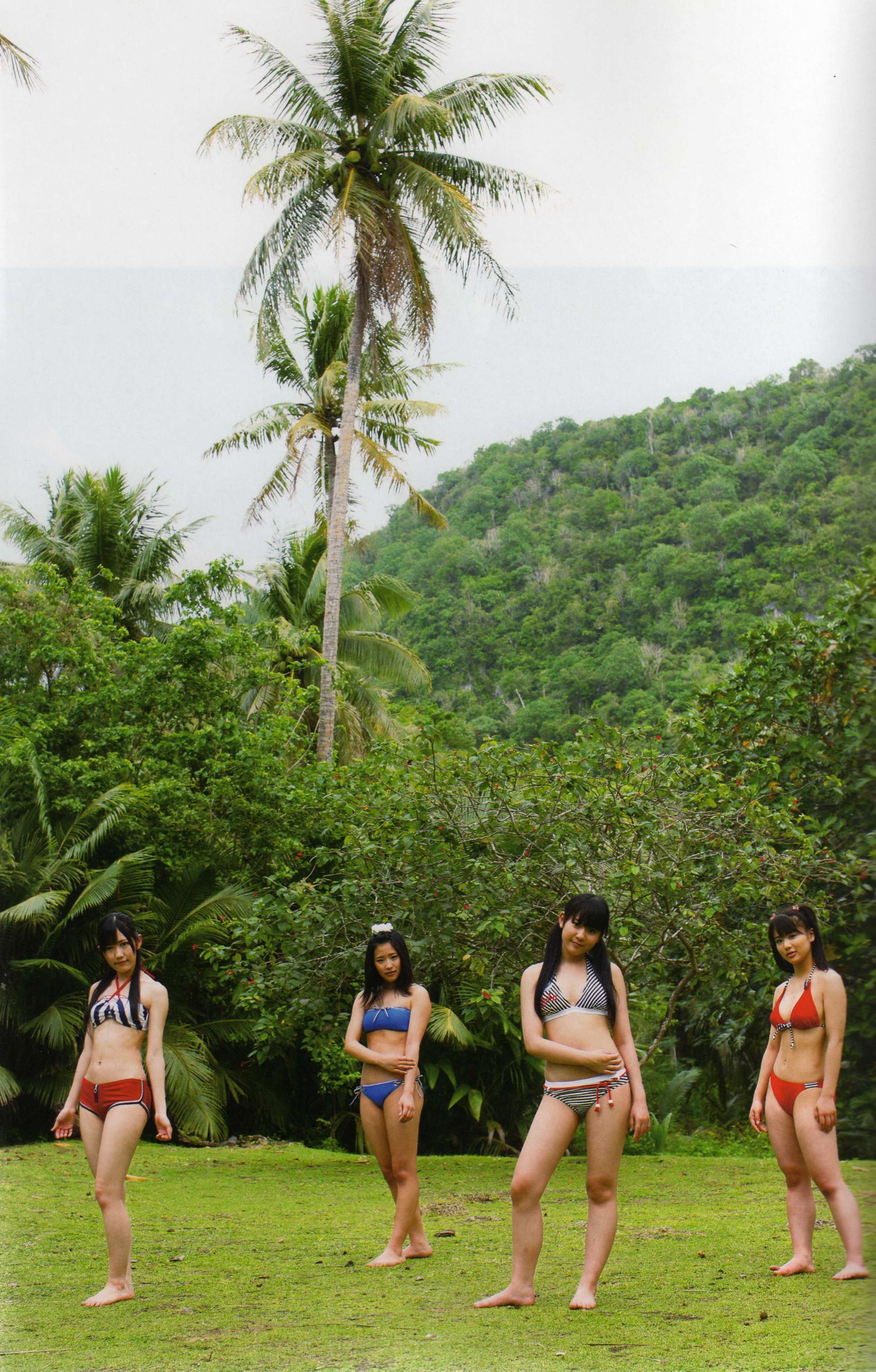 渡り廊下走り队 《Akkanbe》 [Photo Book]