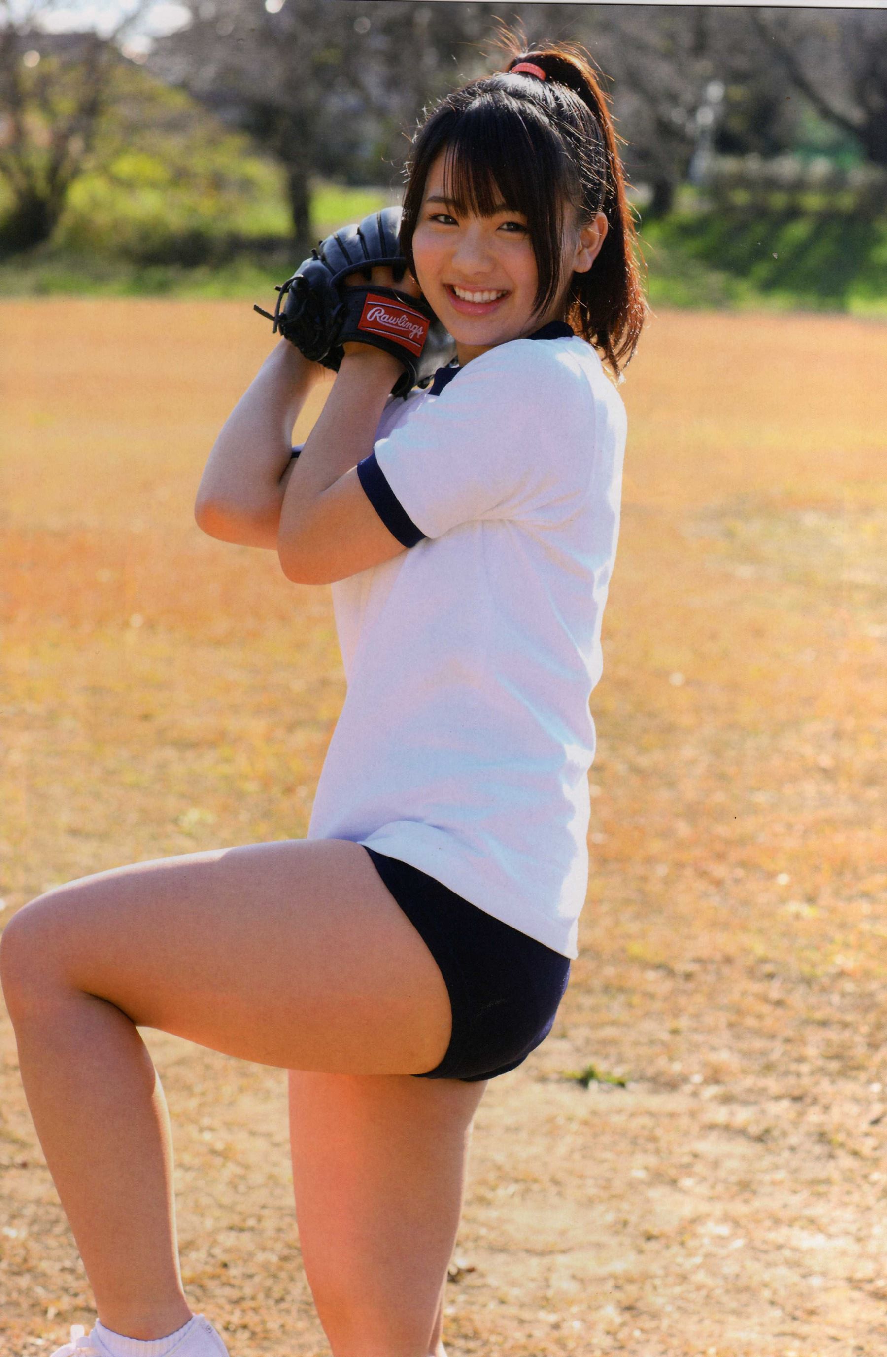 渡り廊下走り队 《Akkanbe》 [Photo Book]
