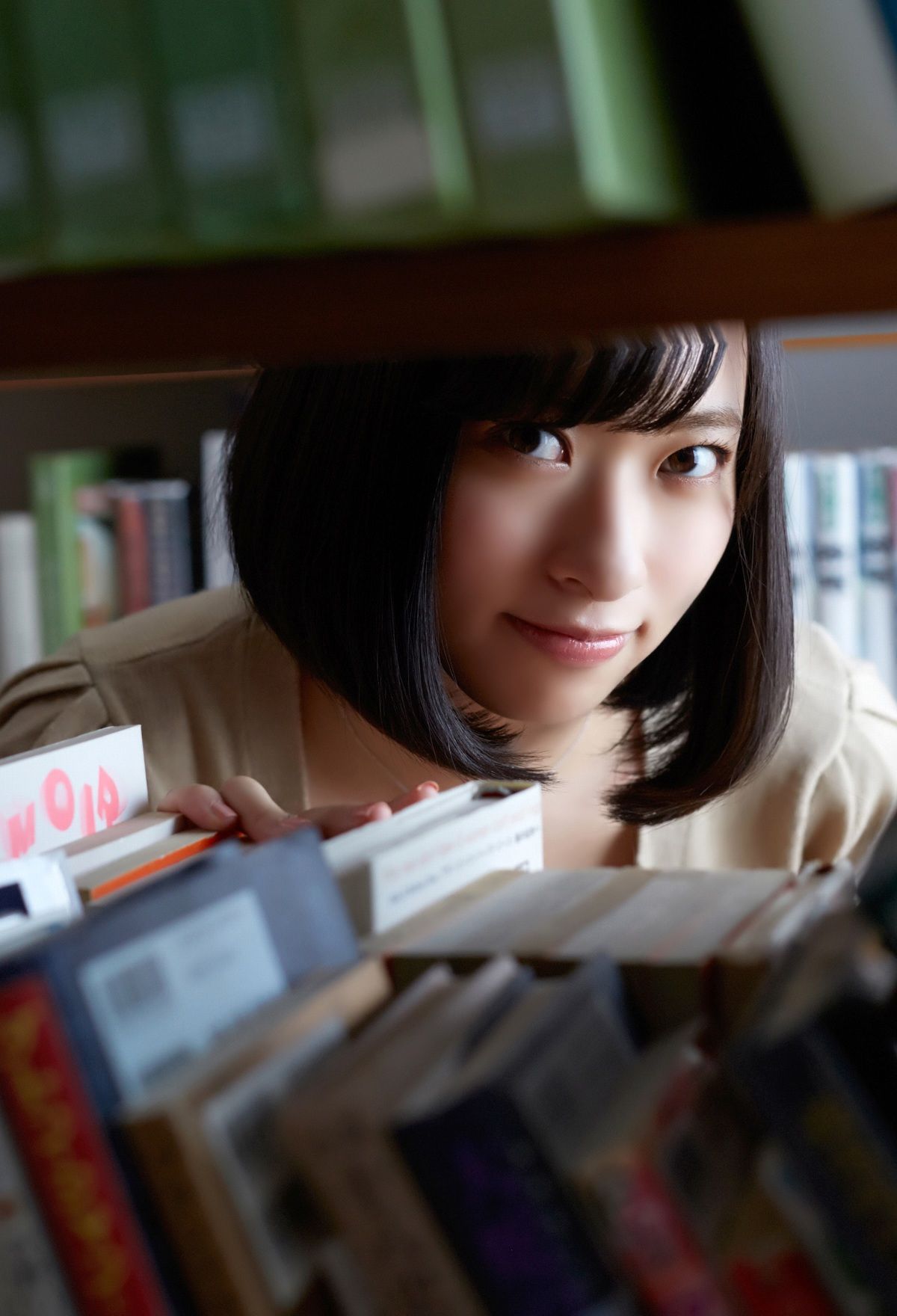 倉持由香《尻系女子》解禁グラビア  [PB]