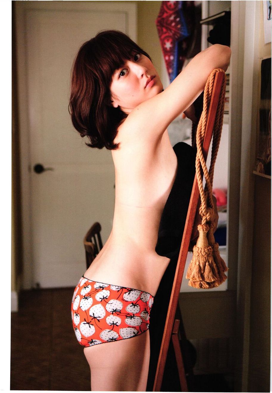 杉本有美《Deep Breath 》 [PhotoBook]