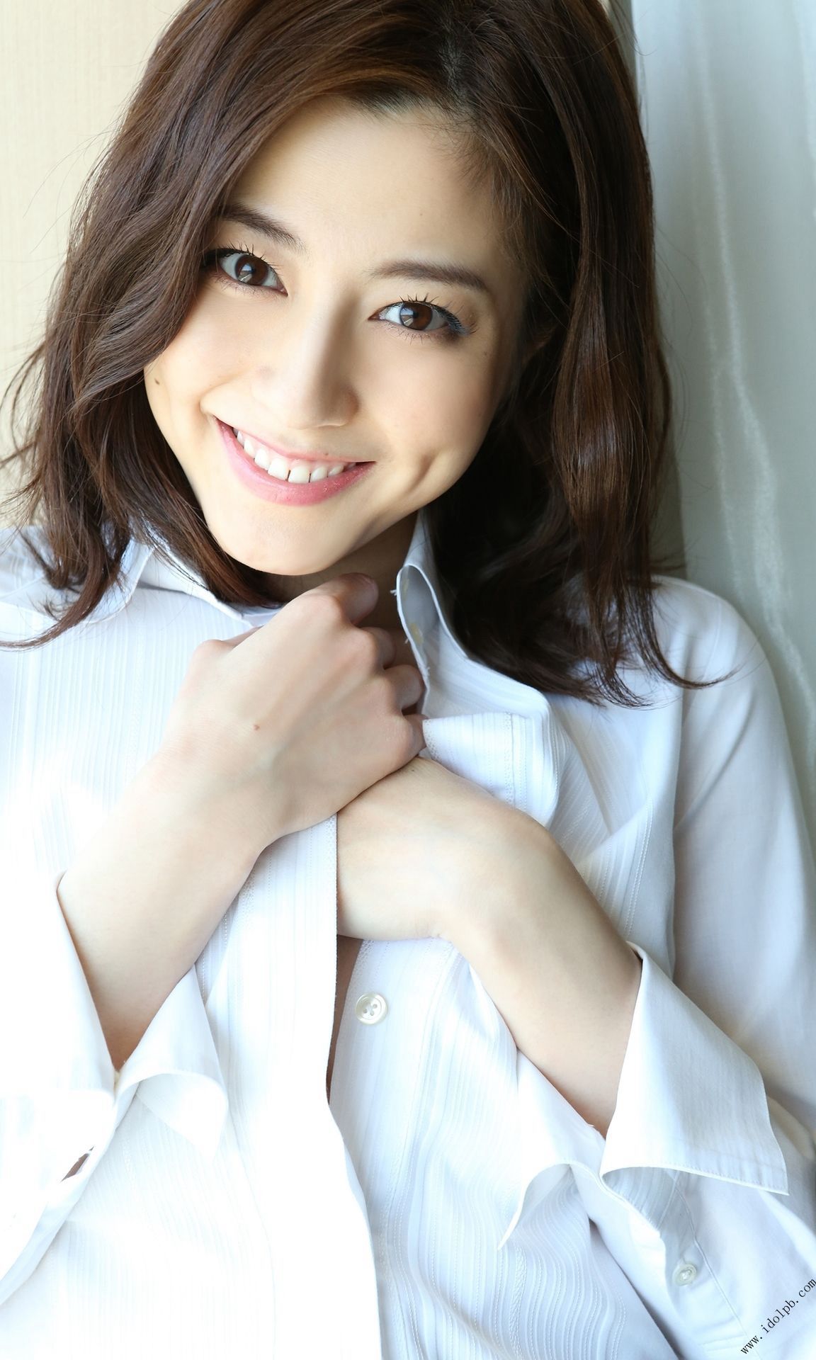 Yumi Sugimoto 杉本有美《密室》 [PhotoBook]