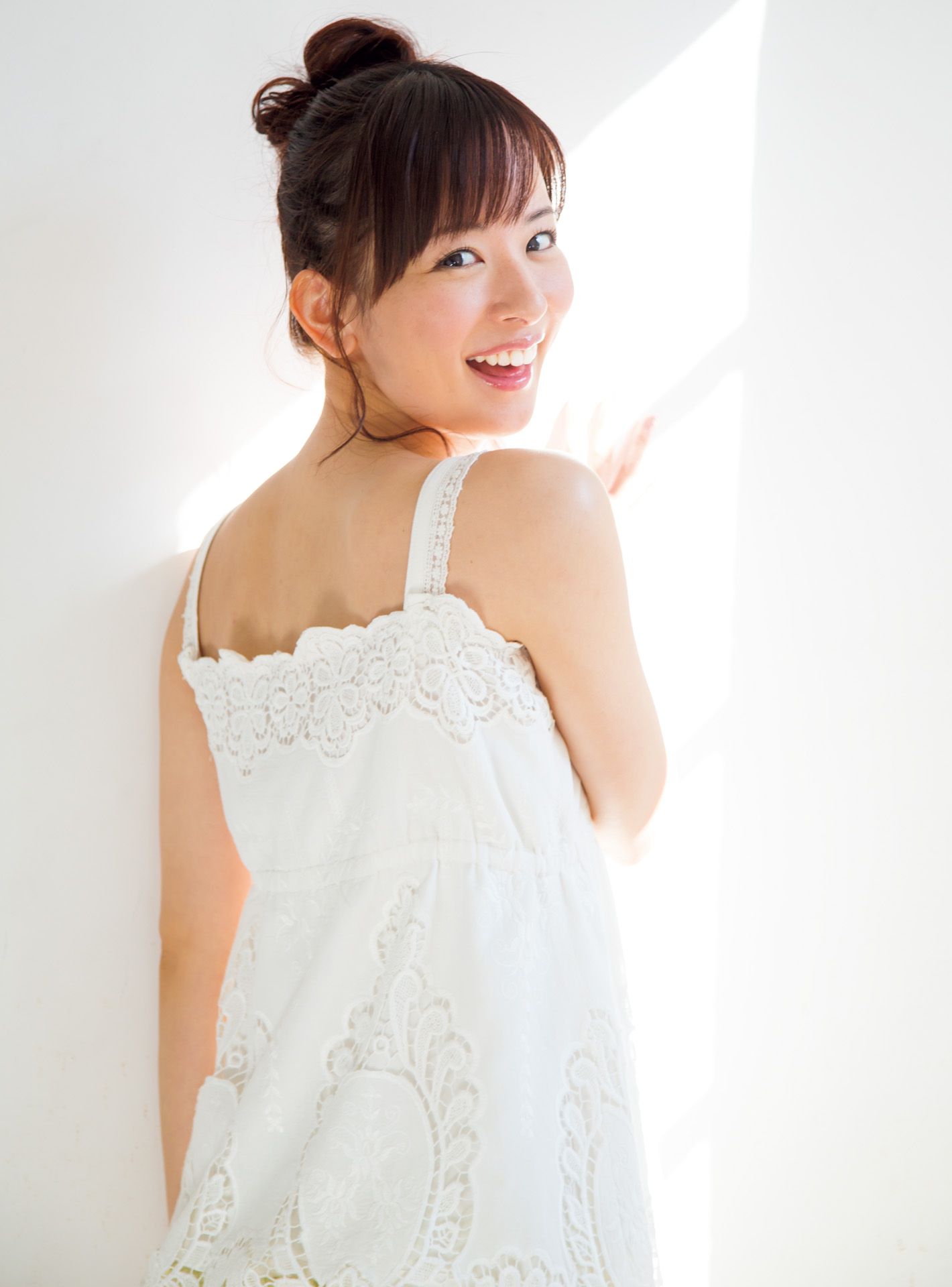 皆藤愛子/小林麻耶/岡副麻希/美馬怜子《原色美人キャスター大図鑑2015》 [PB]