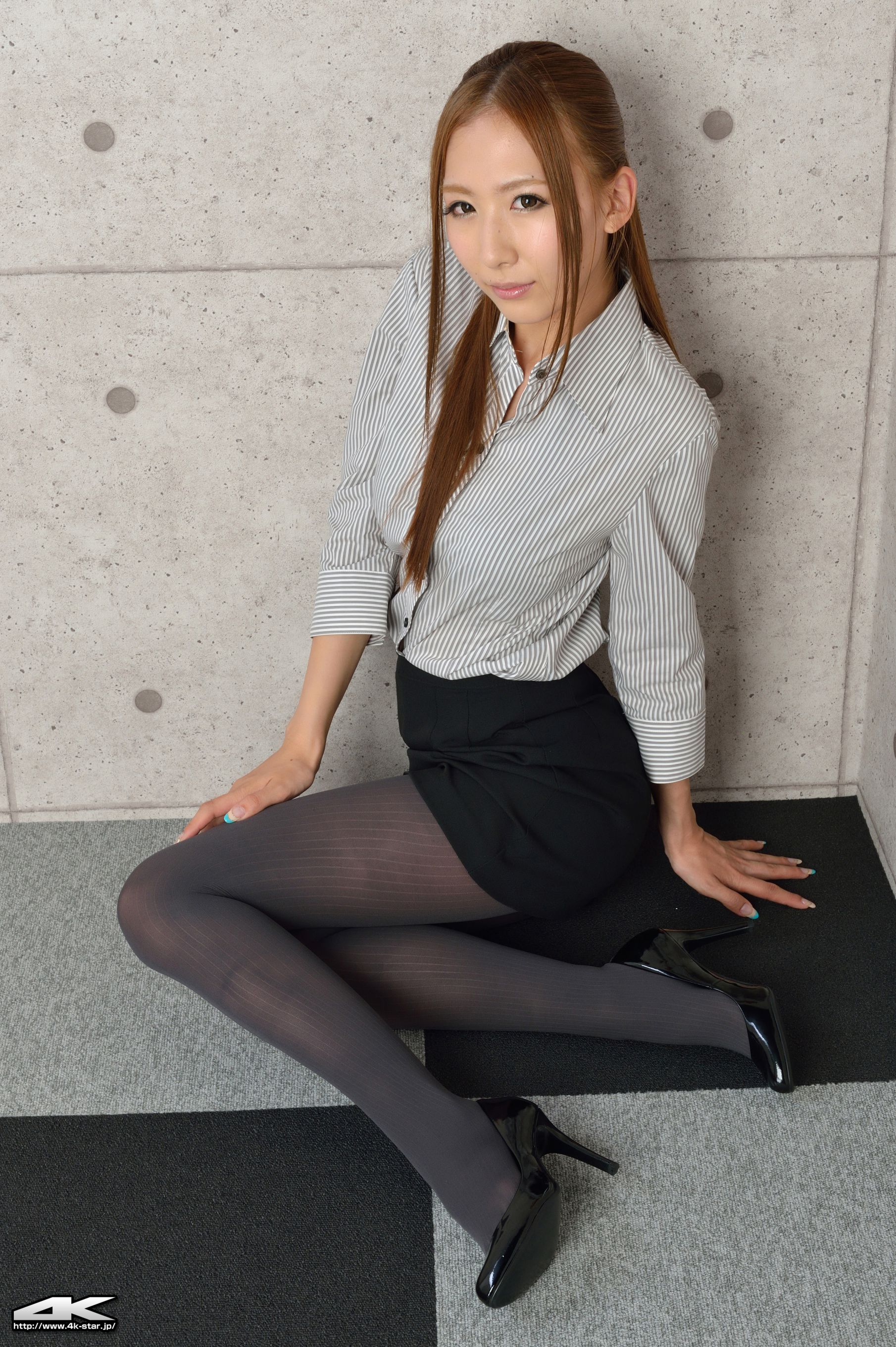 [4K-STAR] NO.00069 岩崎由衣 Office Lady 灰丝职业装