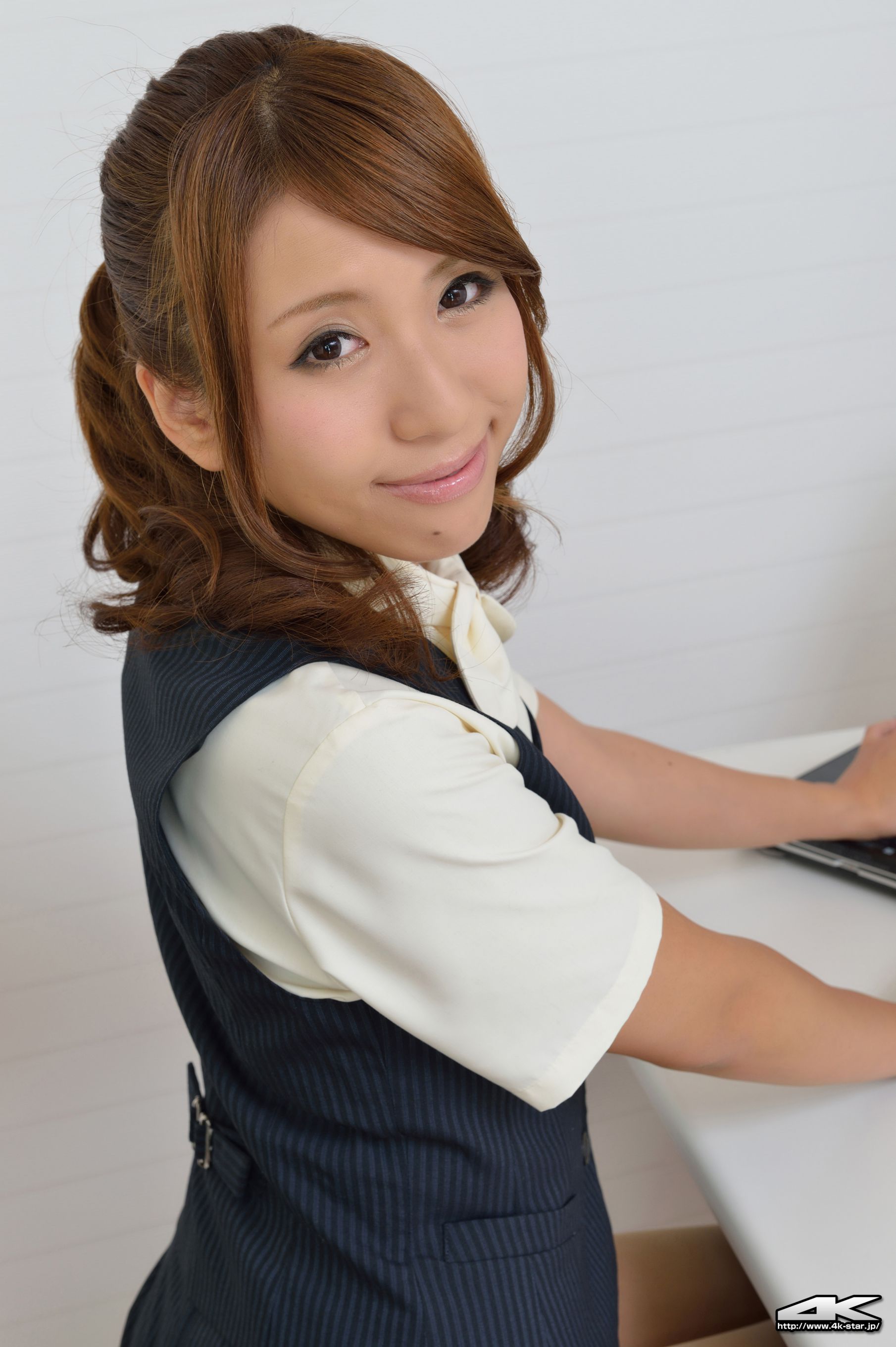[4K-STAR] NO.00076 牧橋美輝 Office Lady 办公室职业装