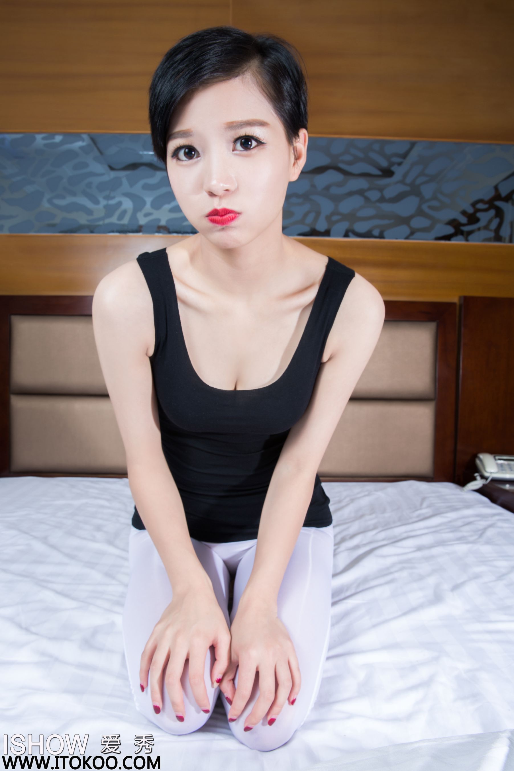 [ISHOW爱秀] NO.060 余菲菲Faye