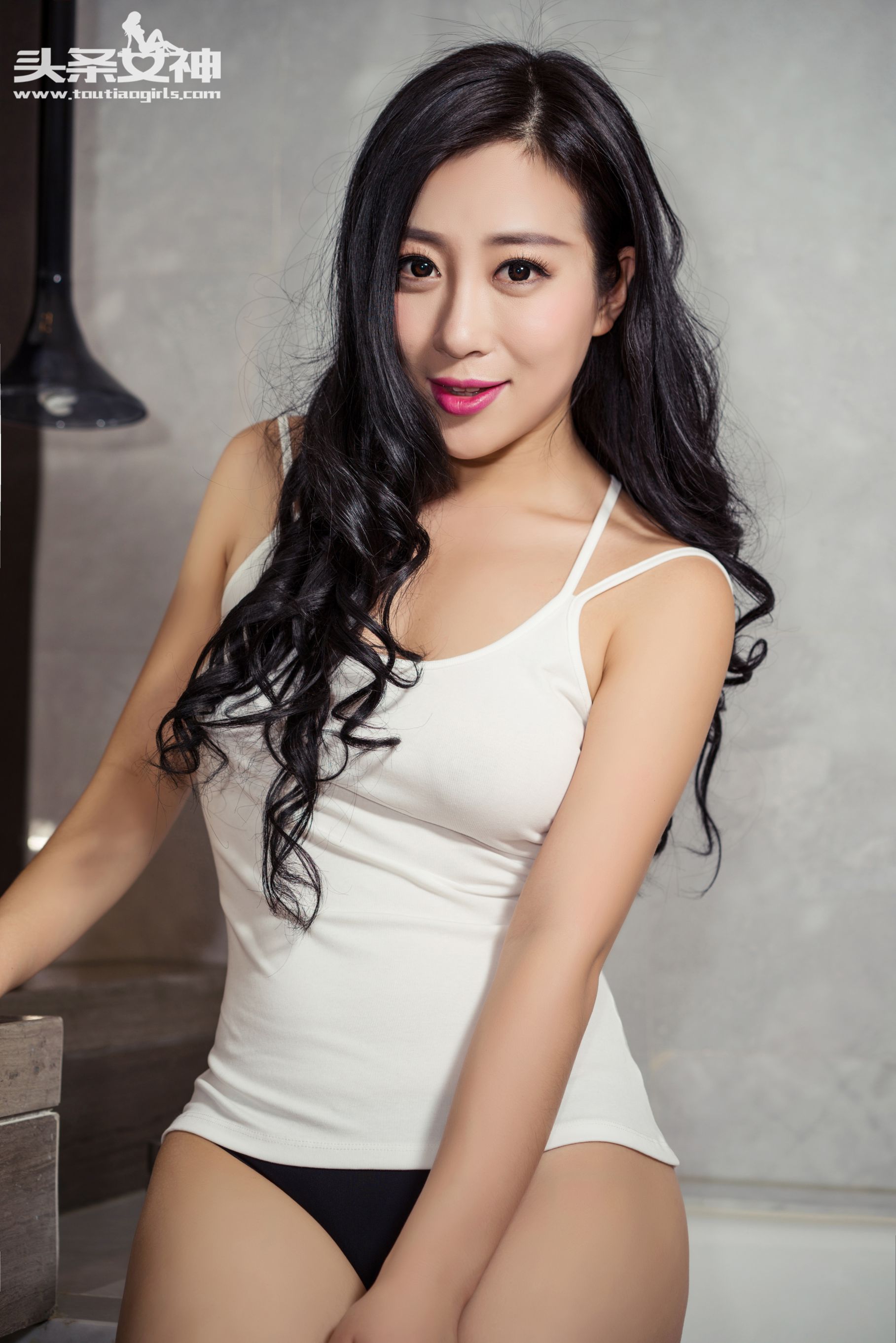 张译丹《丰乳肥臀》 [头条女神]