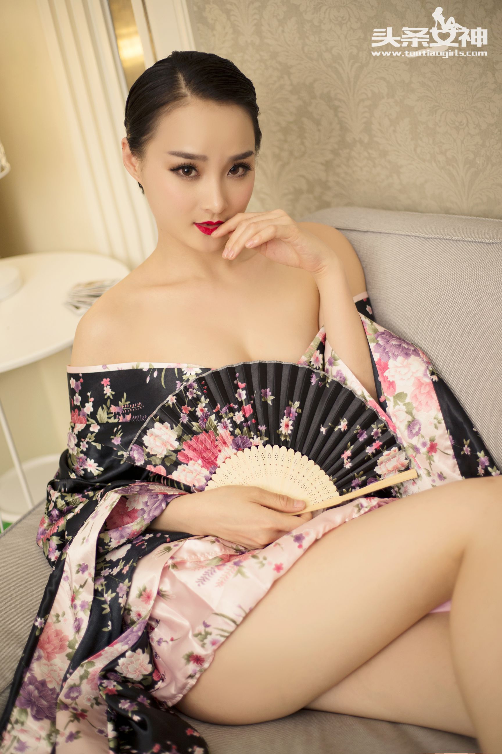 周营营/周夕爱《再见小姨多鹤》 [头条女神]