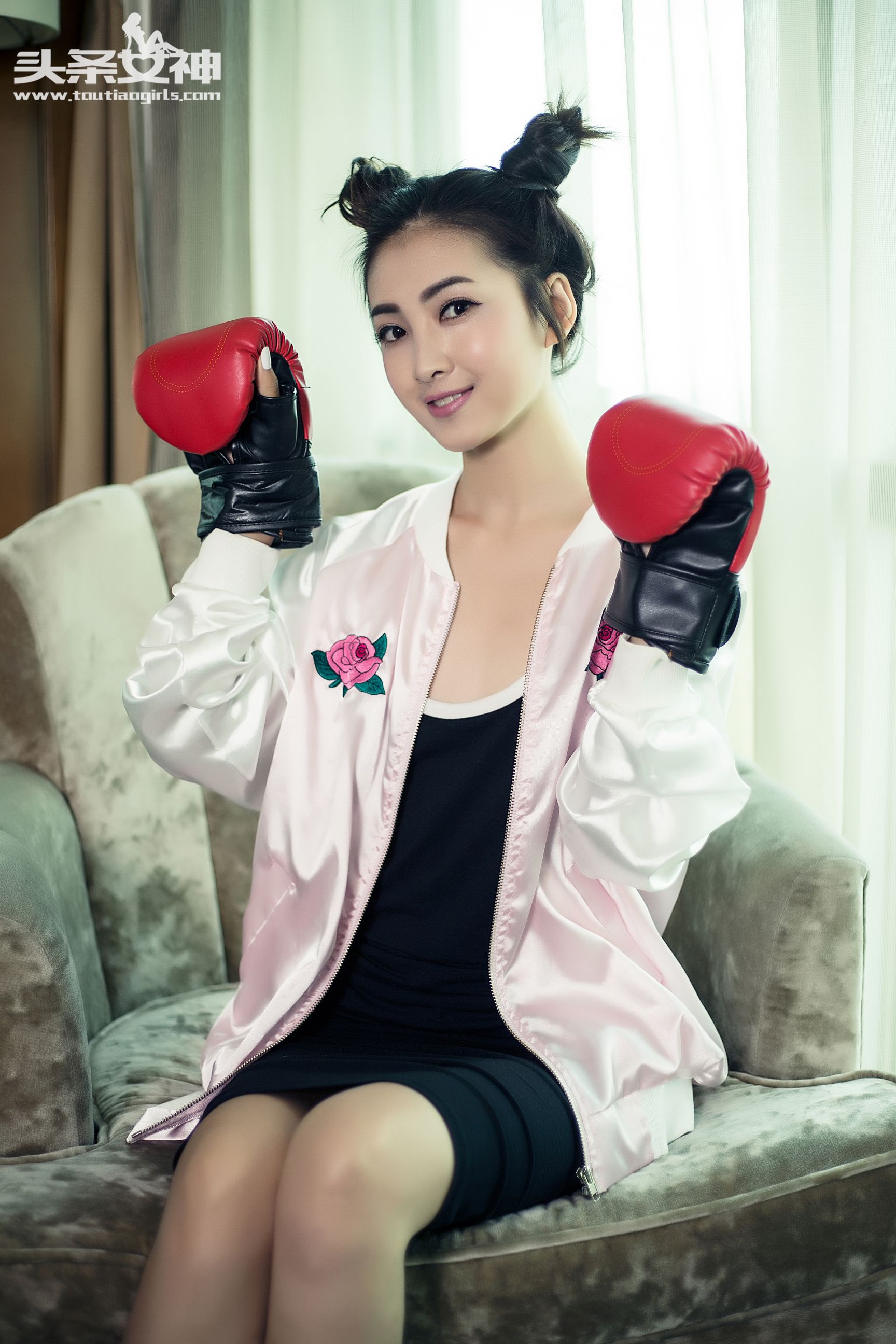 张爽《定义为16岁的少女难道只有萌吗》 [头条女神]