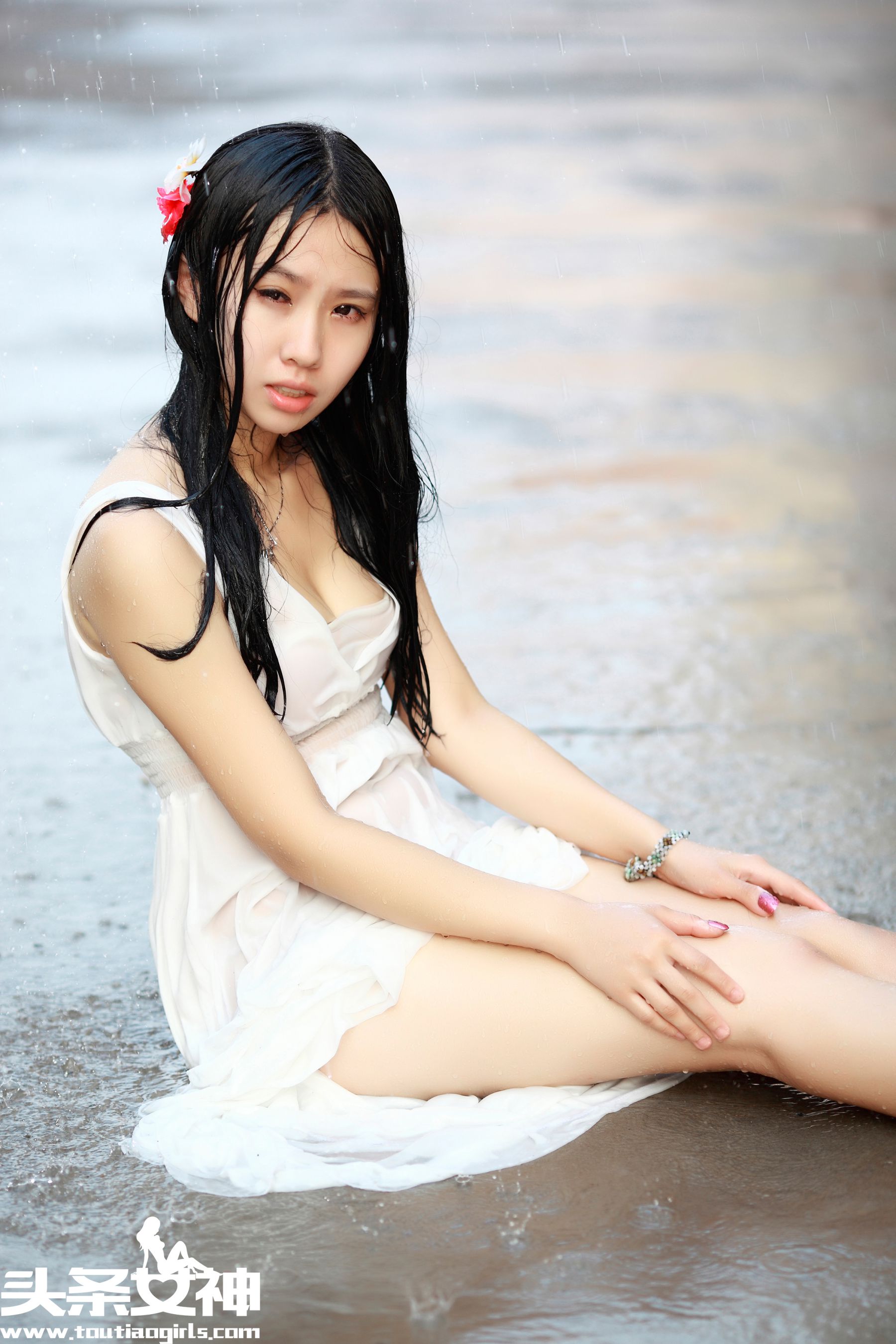 琪琪《异域萝莉》 [头条女神]