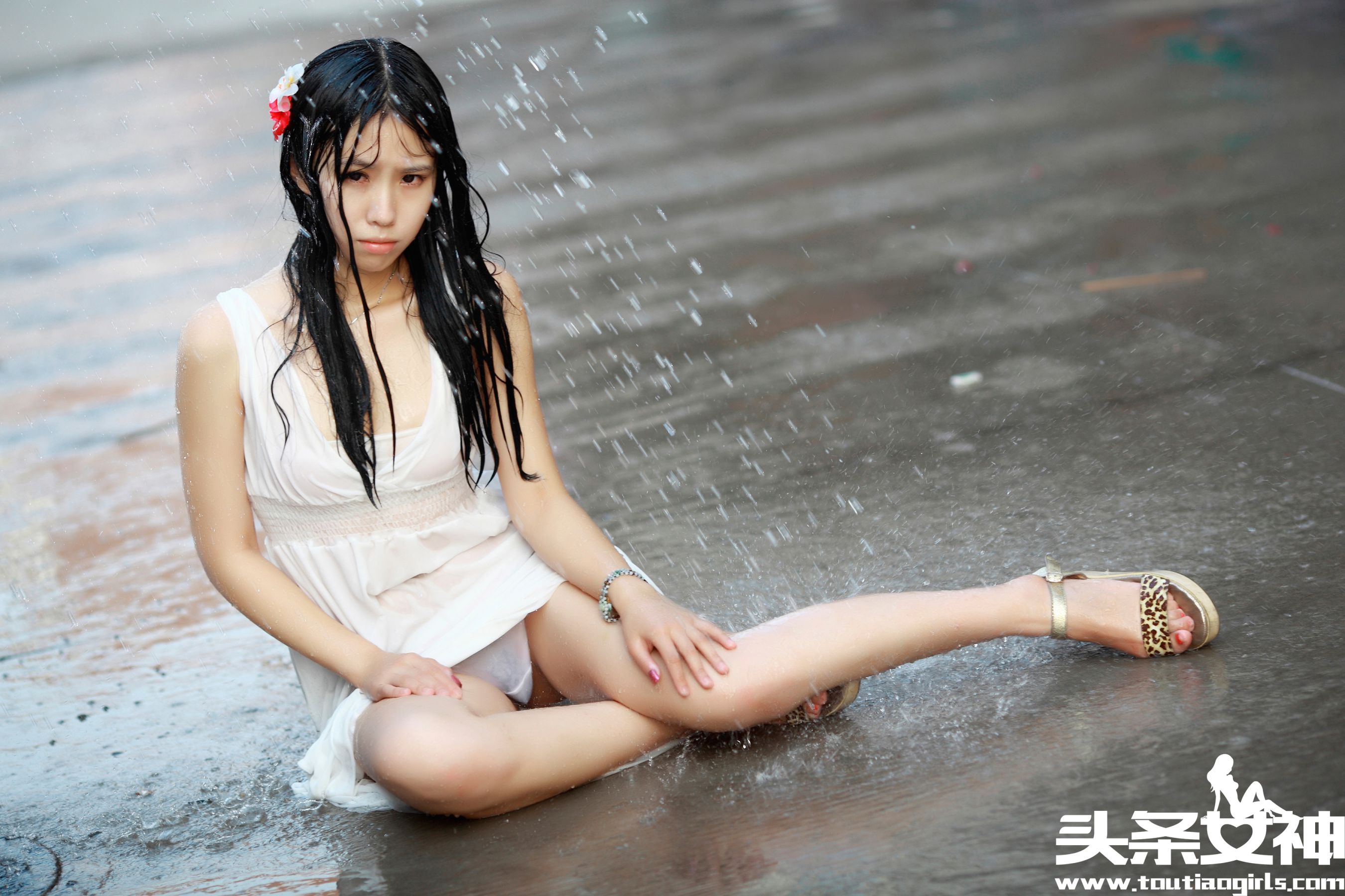 琪琪《异域萝莉》 [头条女神]