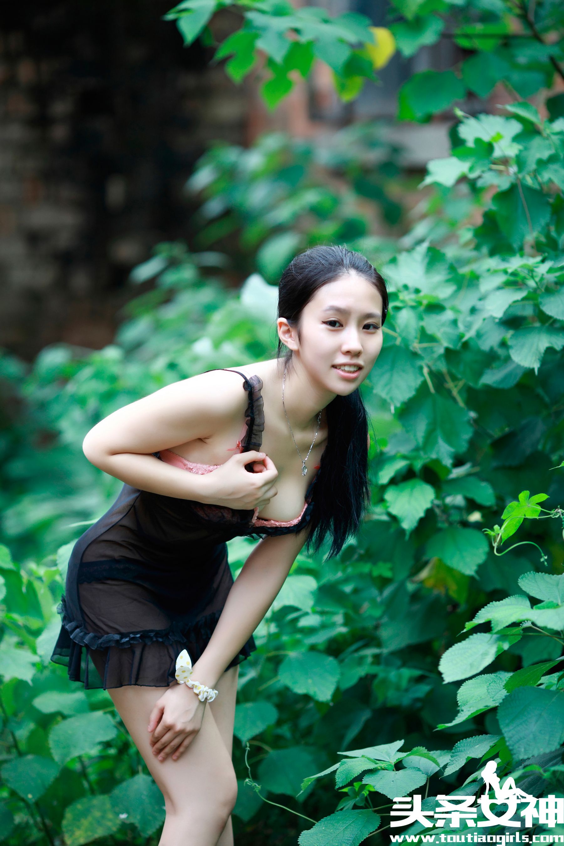 琪琪《异域萝莉》 [头条女神]