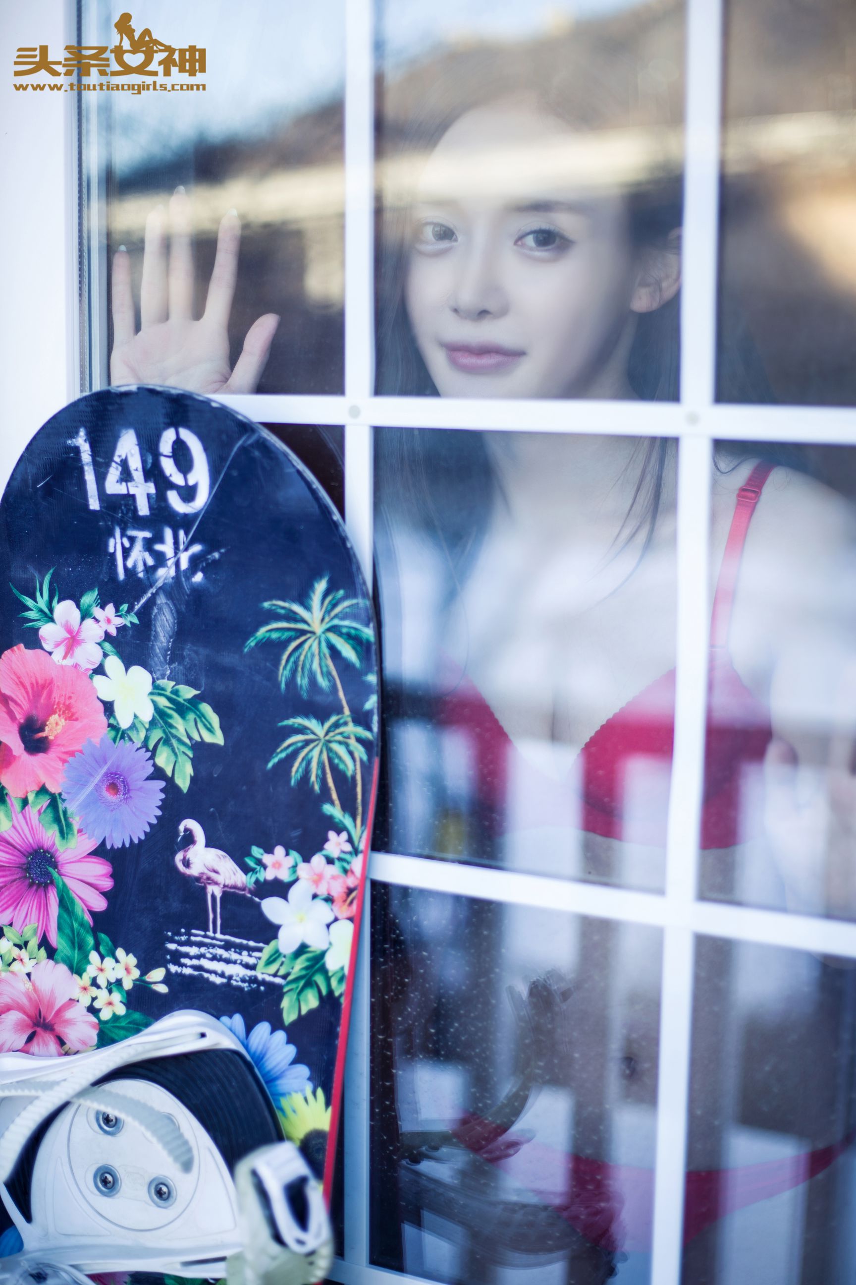 崔昭妍《雪屋比基尼》 [头条女神]