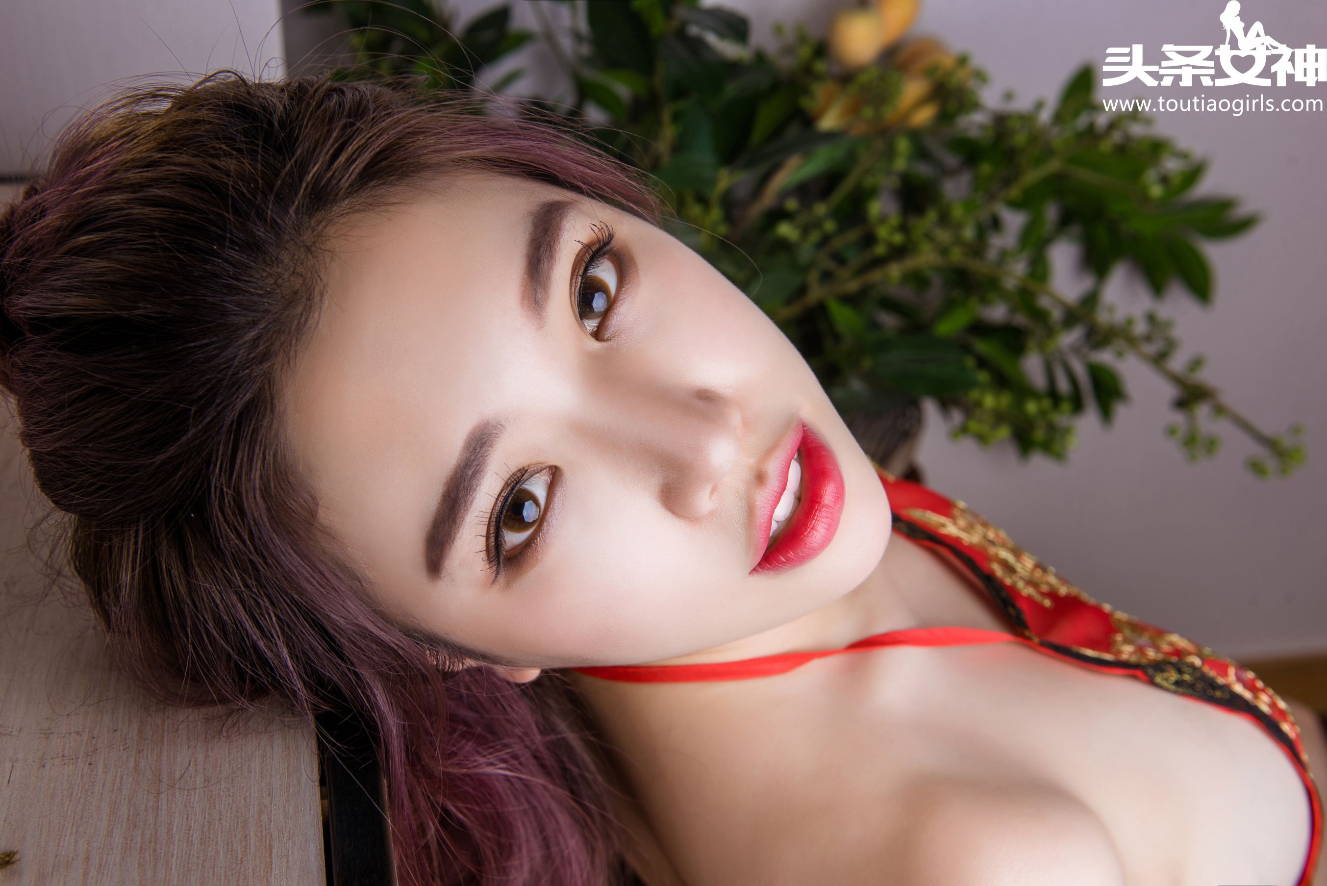 妮小妖《绝色美人图》 [头条女神]