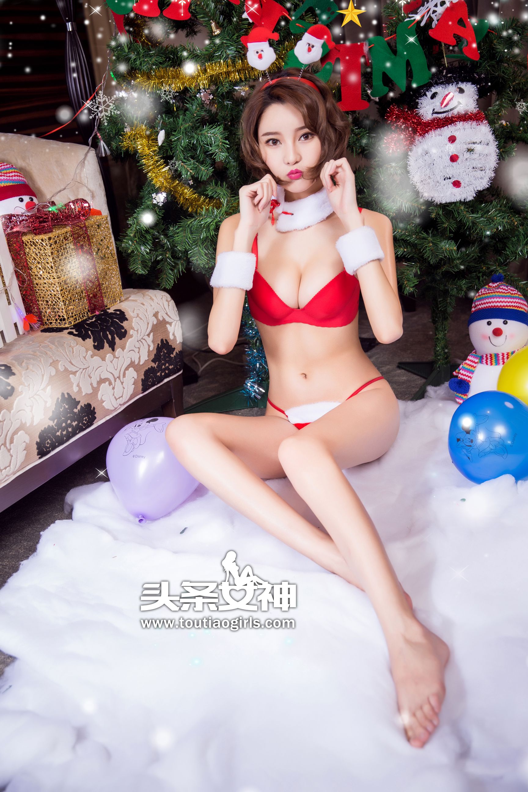 文雪《圣诞祝福 性感大片》 [头条女神] VIP专享