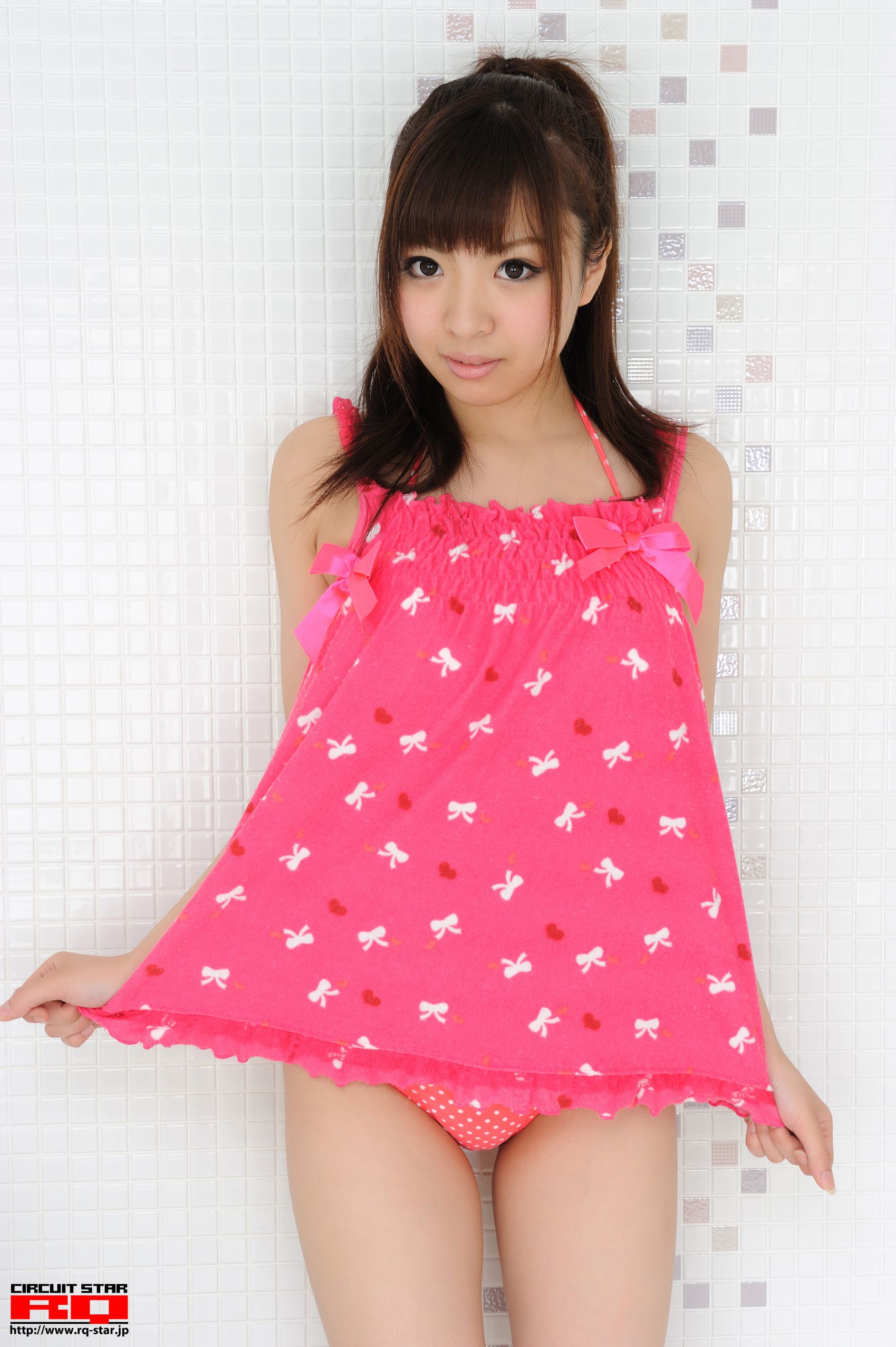 [RQ-STAR] NO.00517 Mayuka Kuroda 黒田万結花 Swim Suits 写真集