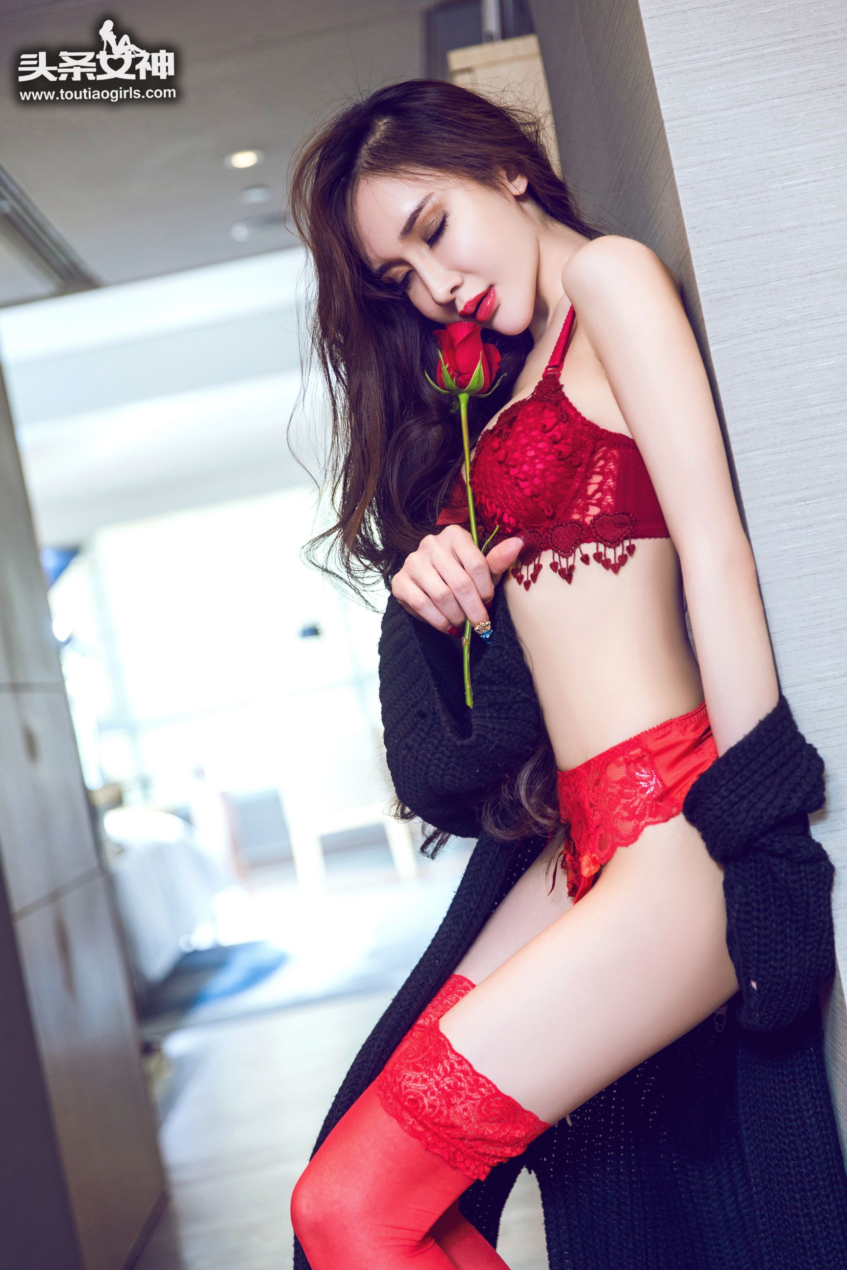 阿依努尔瓦娅《瓦娅的秘密》 [头条女神]