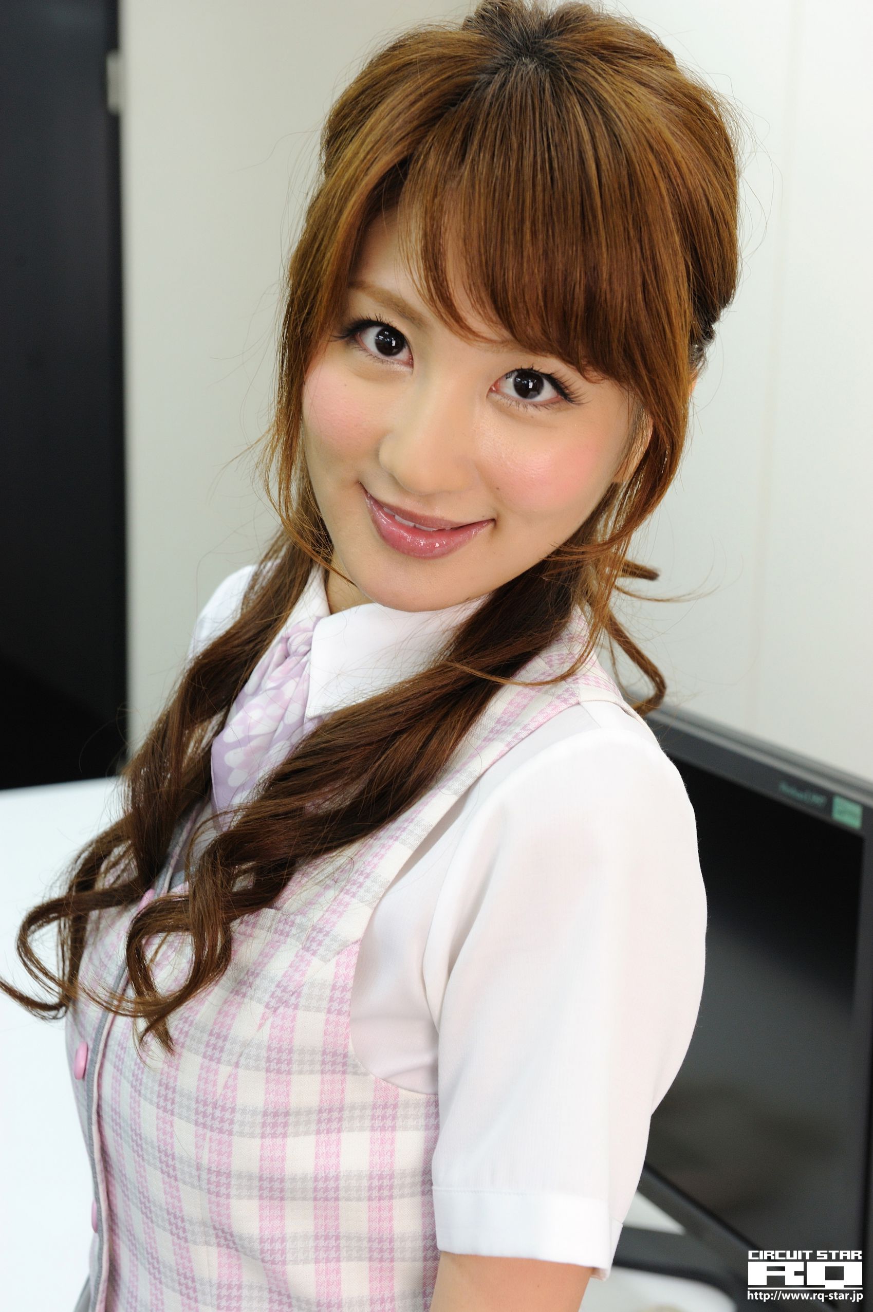 [RQ-STAR] NO.00518 前田真麻 Office Lady 办公室女郎 写真集