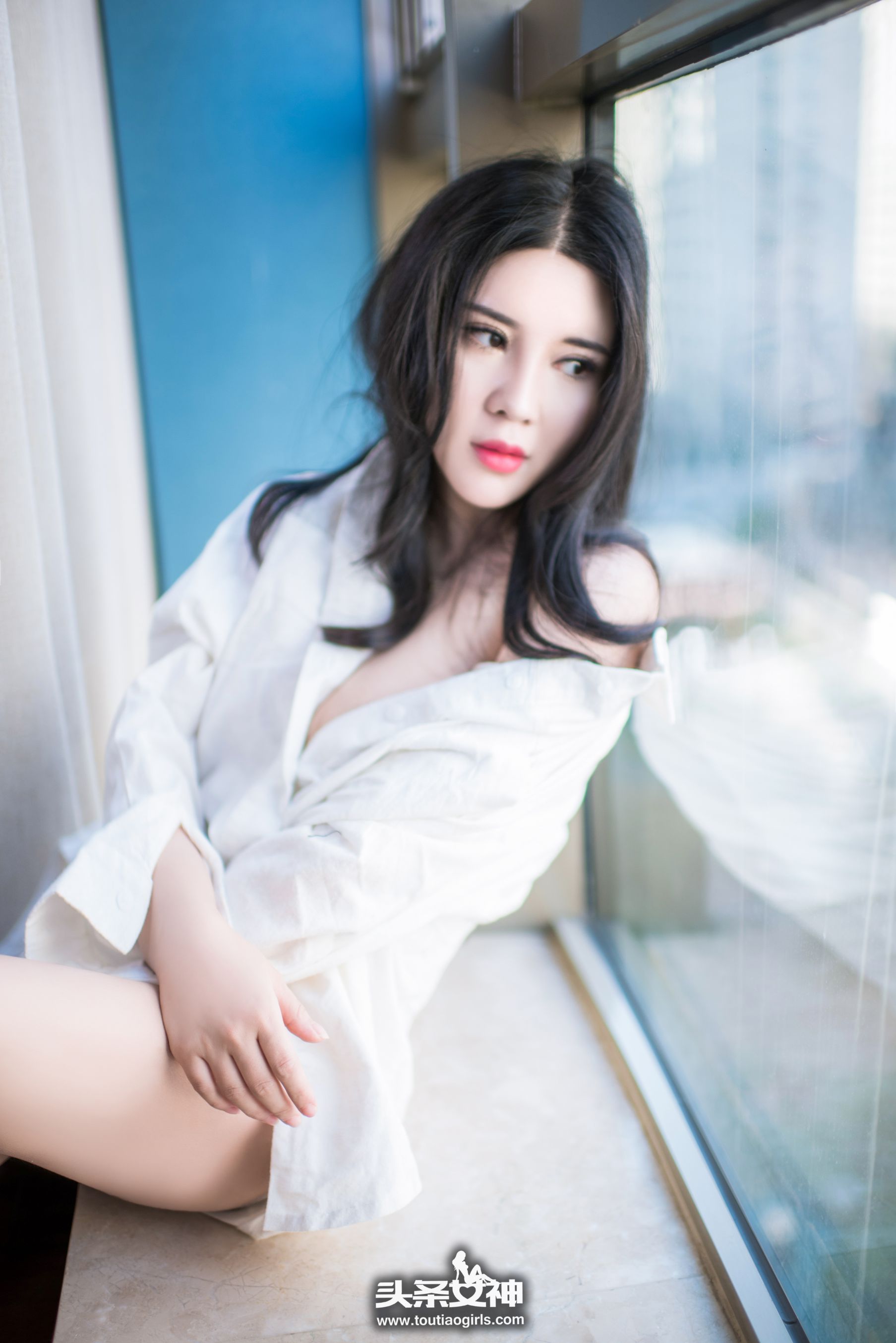 Sukki可儿《性感开发 热情白衬衣》 [头条女神]