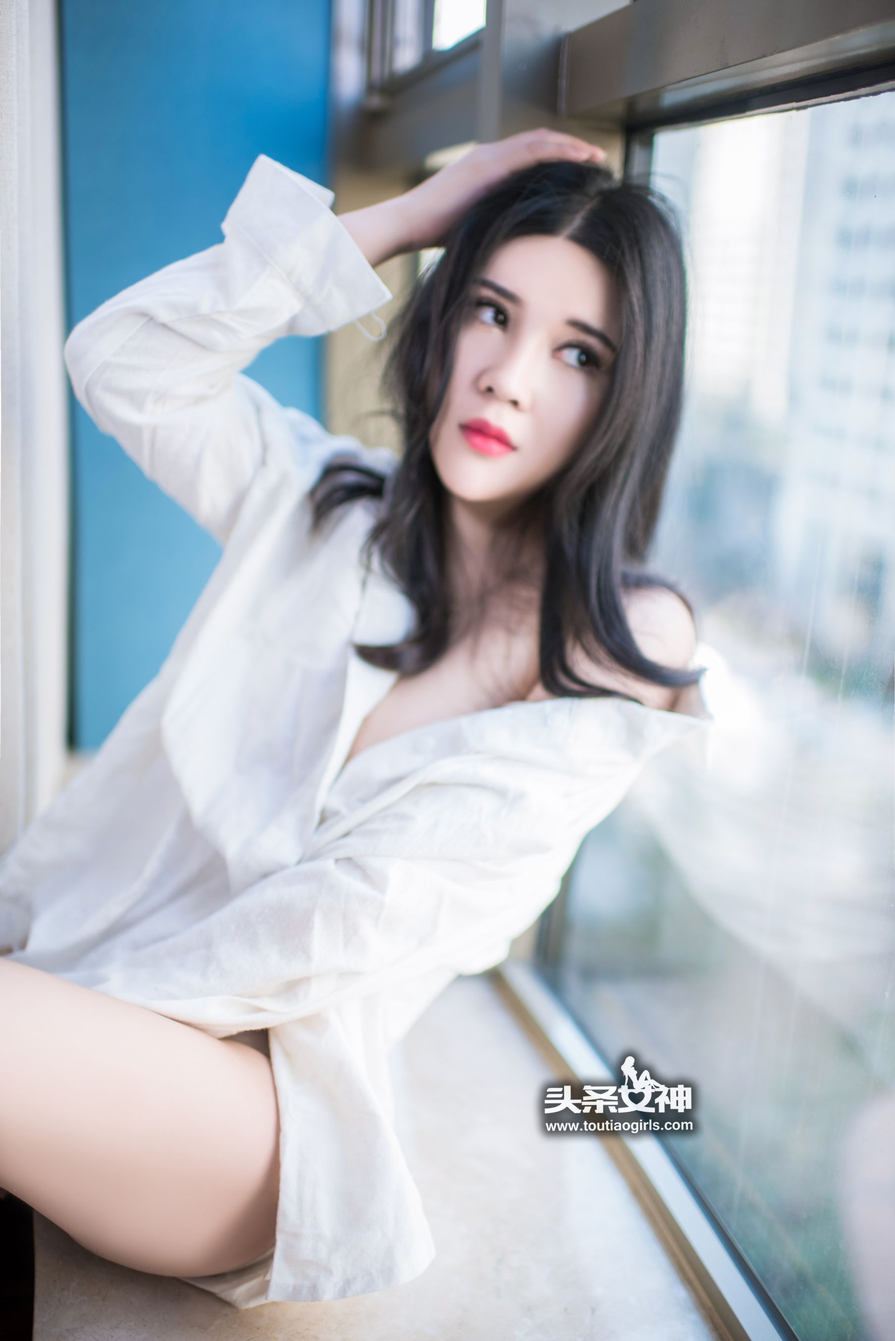 Sukki可儿《性感开发 热情白衬衣》 [头条女神]