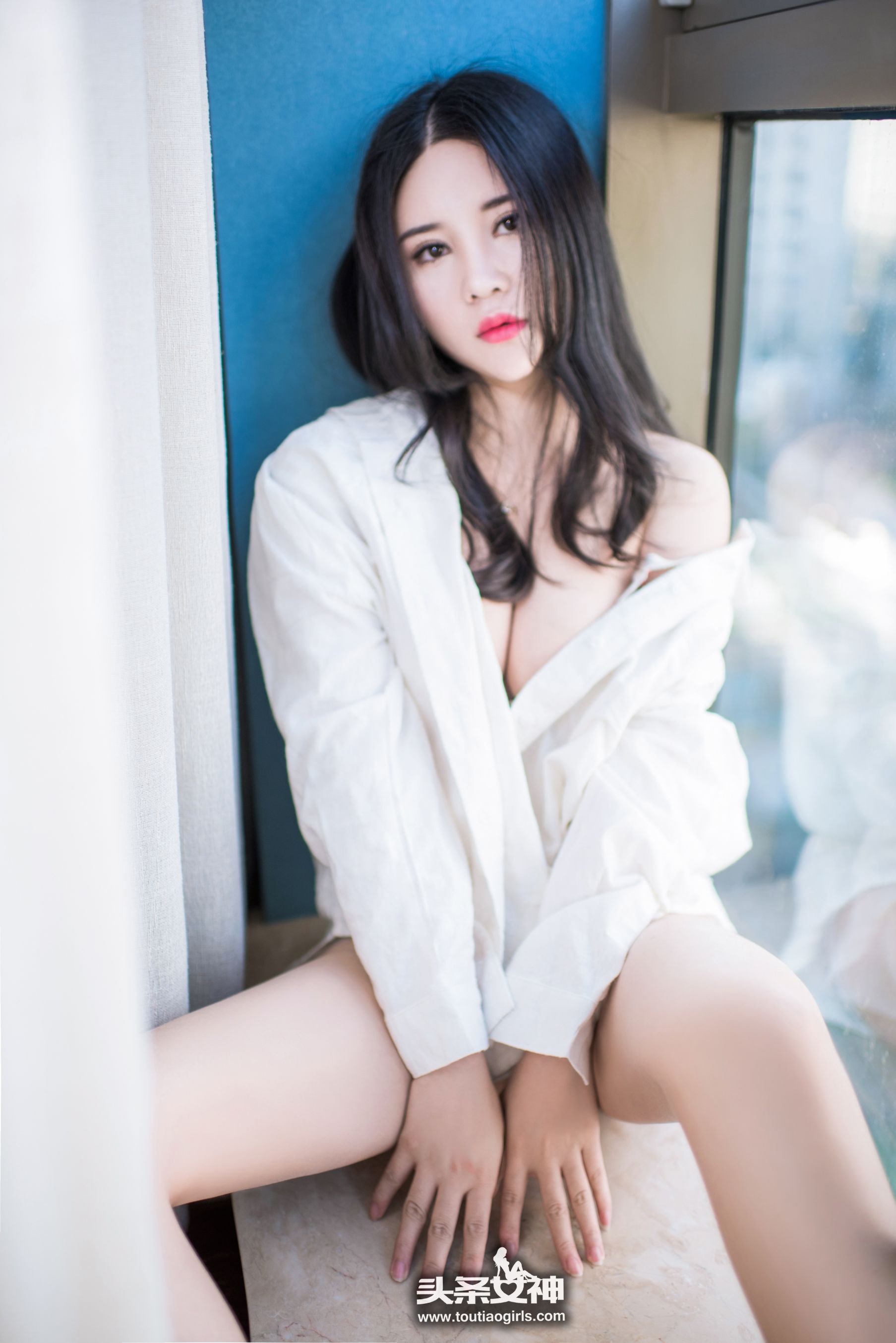 Sukki可儿《性感开发 热情白衬衣》 [头条女神]