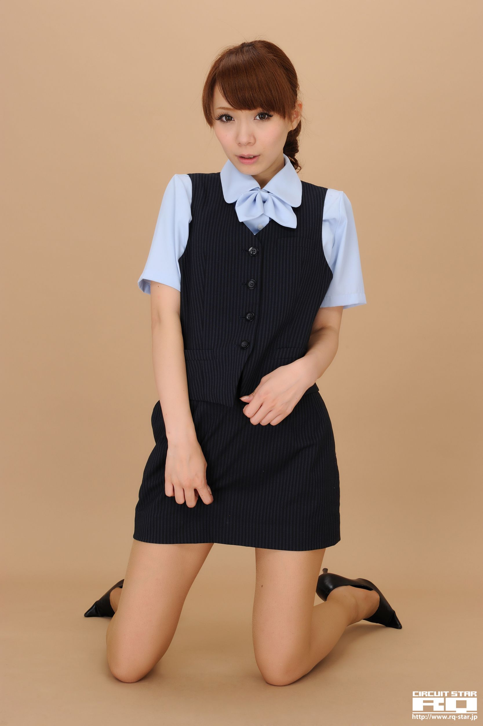 [RQ-STAR] NO.00524 Ari Takada 高田亜鈴 Office Lady 写真集