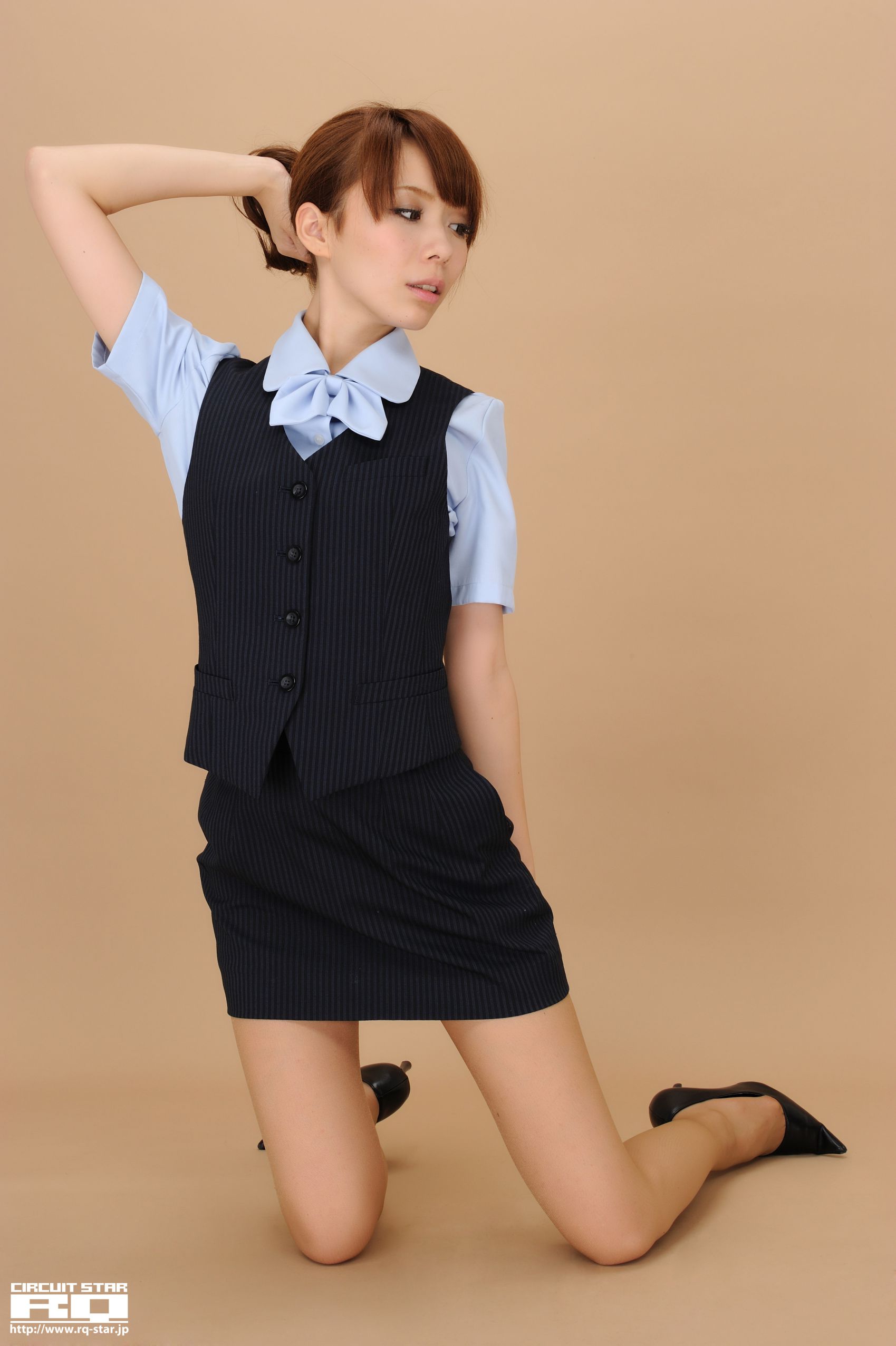 [RQ-STAR] NO.00524 Ari Takada 高田亜鈴 Office Lady 写真集