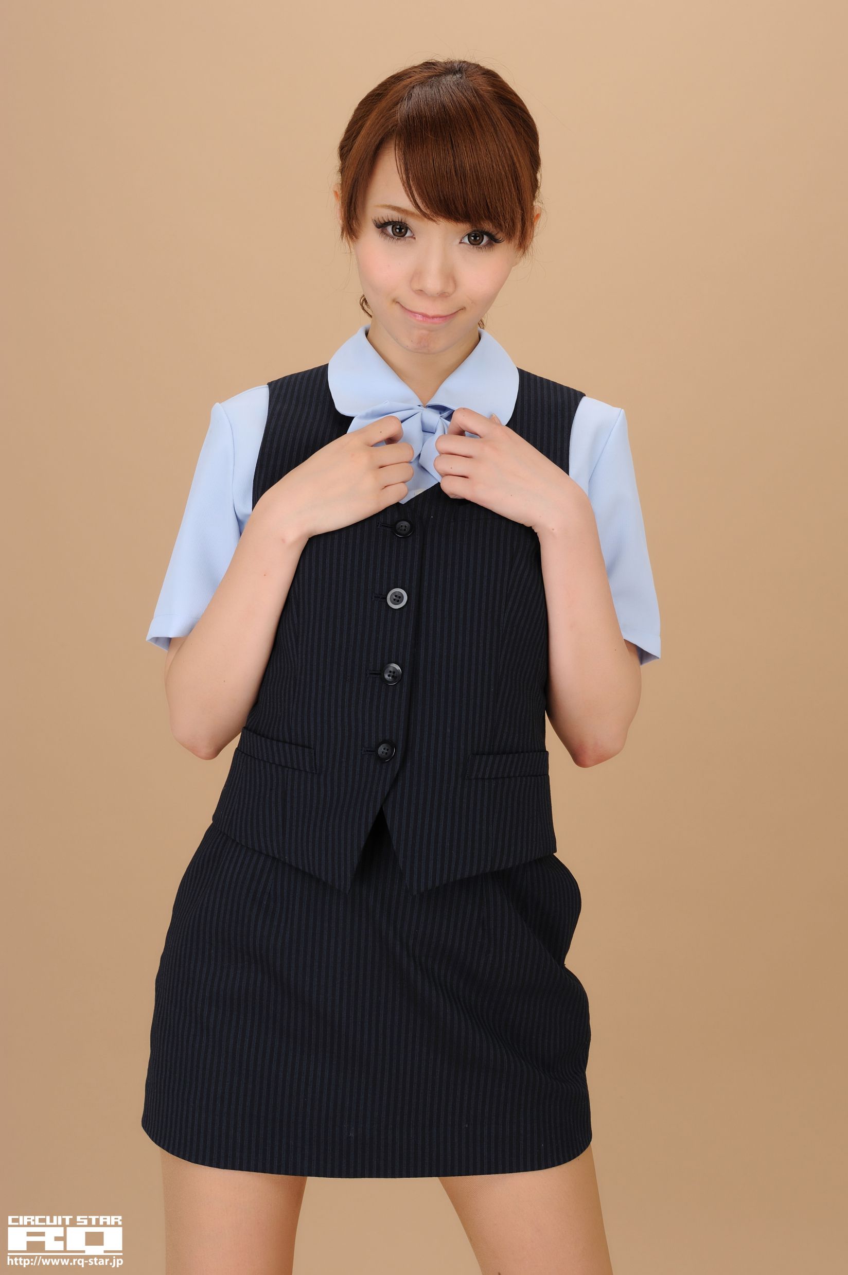 [RQ-STAR] NO.00524 Ari Takada 高田亜鈴 Office Lady 写真集