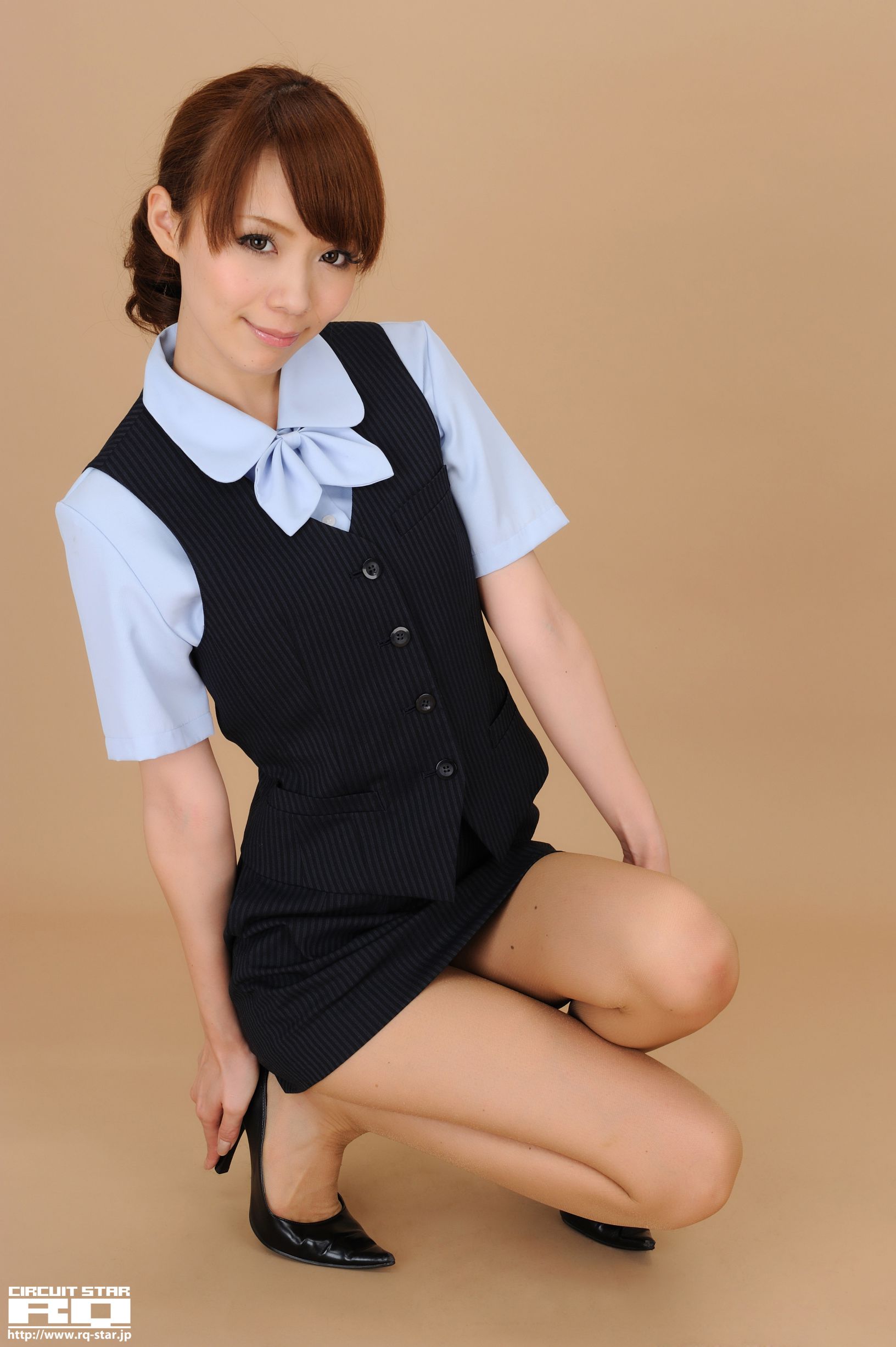 [RQ-STAR] NO.00524 Ari Takada 高田亜鈴 Office Lady 写真集
