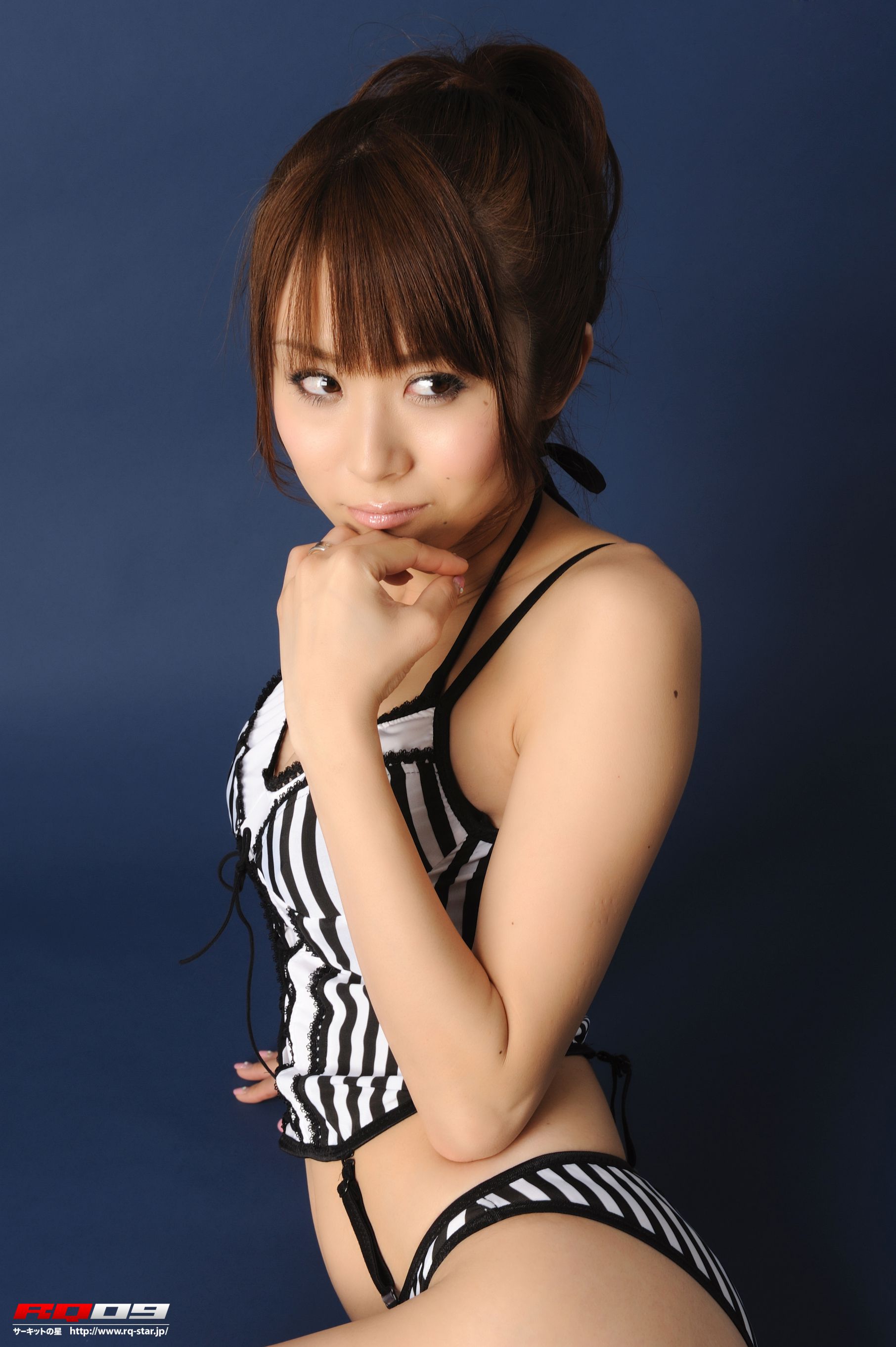 [RQ-STAR] NO.00134 我妻早央 Swim Suits – Black x White 写真集