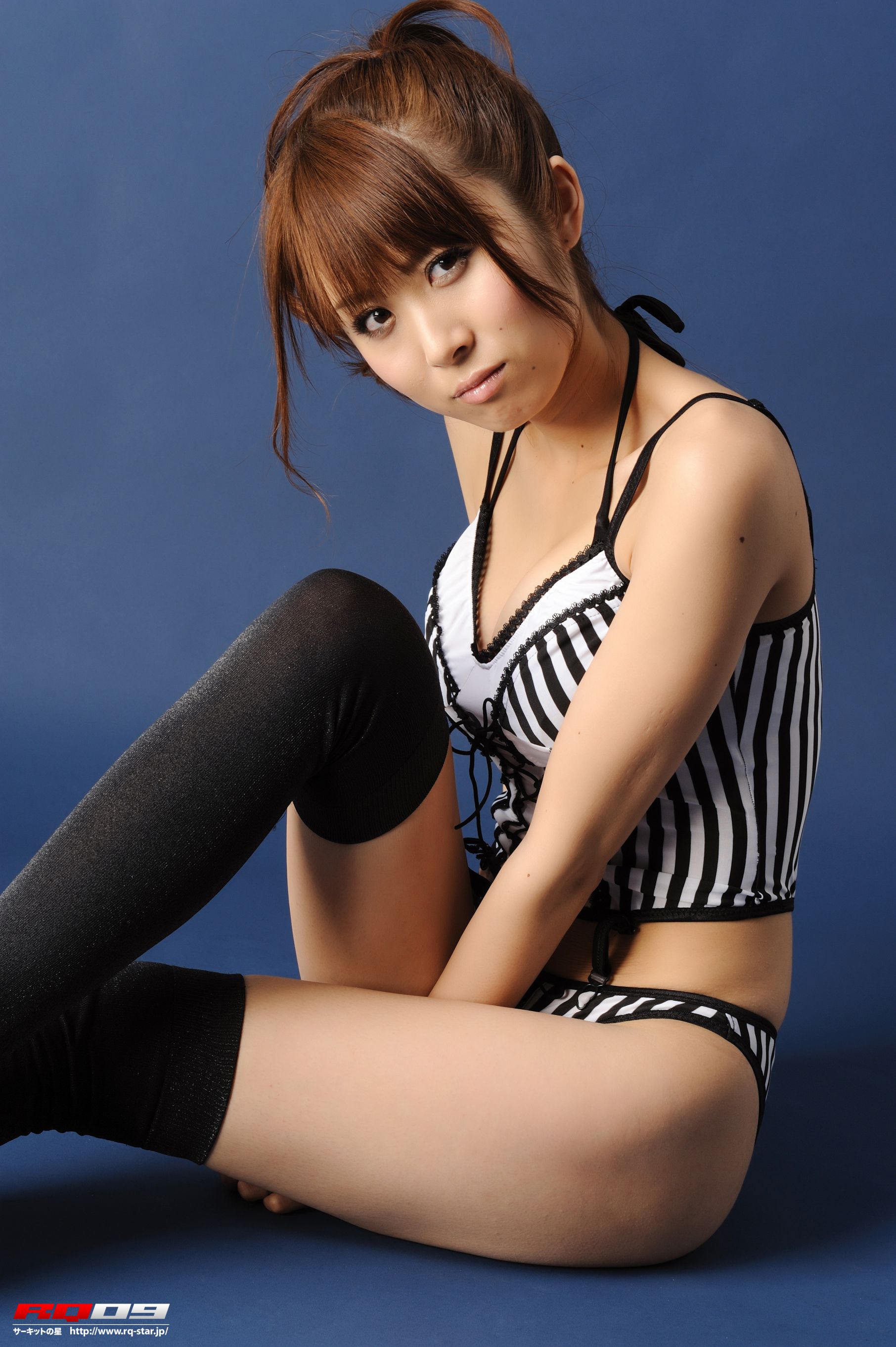 [RQ-STAR] NO.00134 我妻早央 Swim Suits – Black x White 写真集