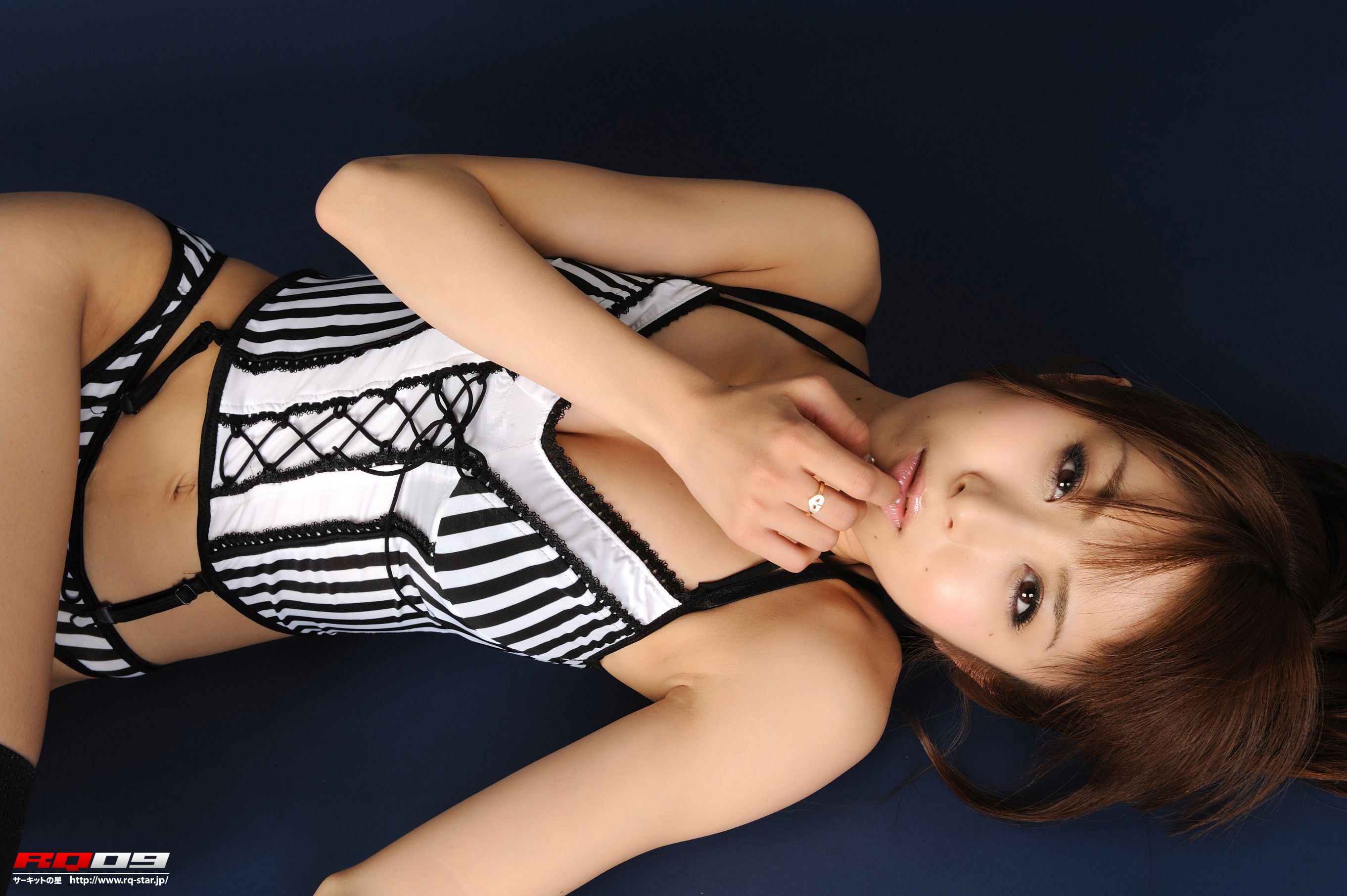 [RQ-STAR] NO.00134 我妻早央 Swim Suits – Black x White 写真集