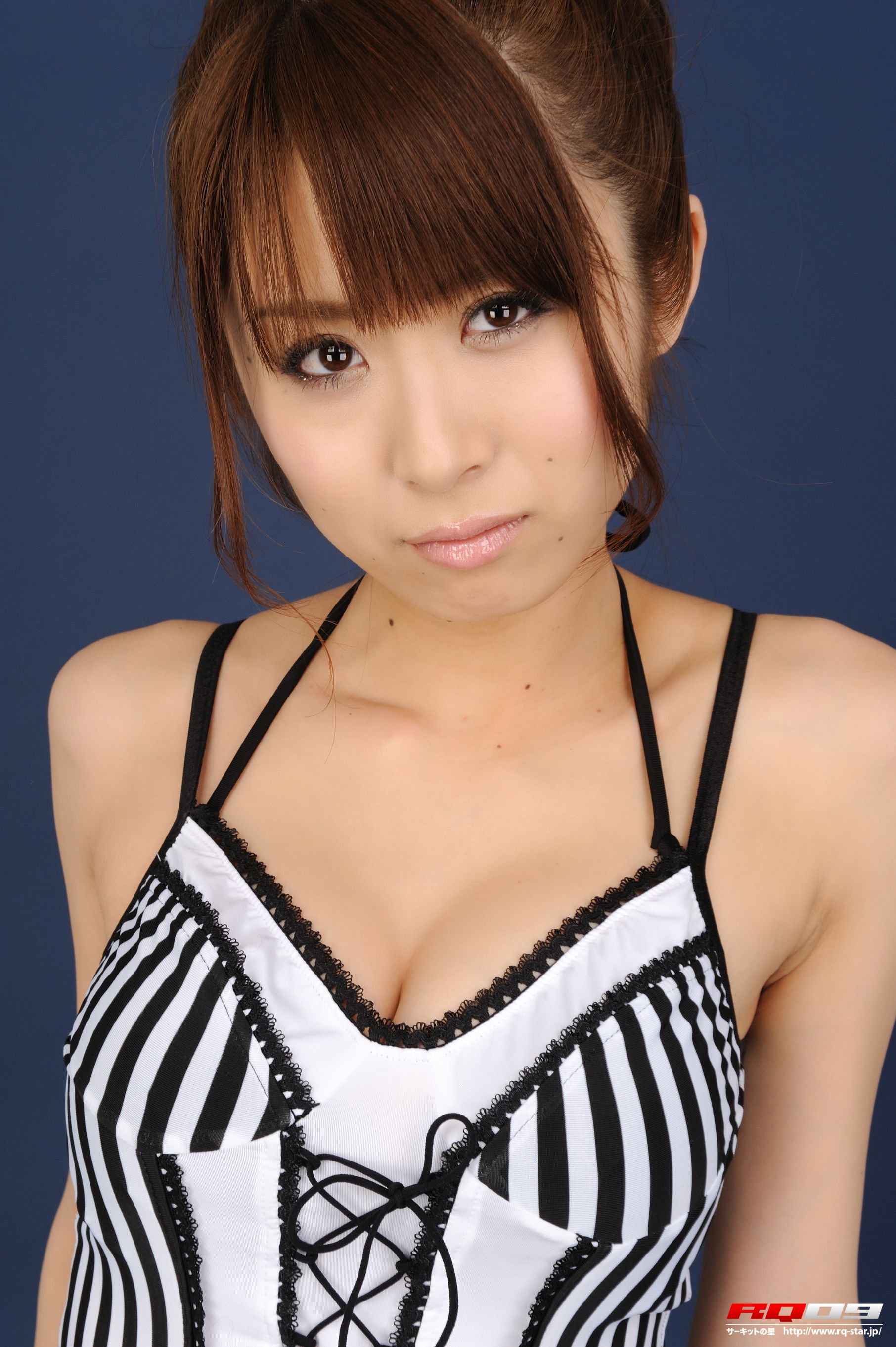 [RQ-STAR] NO.00134 我妻早央 Swim Suits – Black x White 写真集