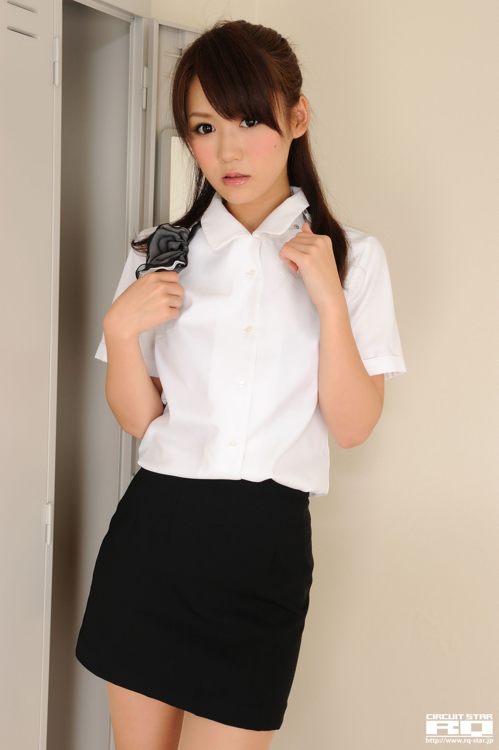 [RQ-STAR] NO.00536 Yumi 優実 Office Lady 写真集