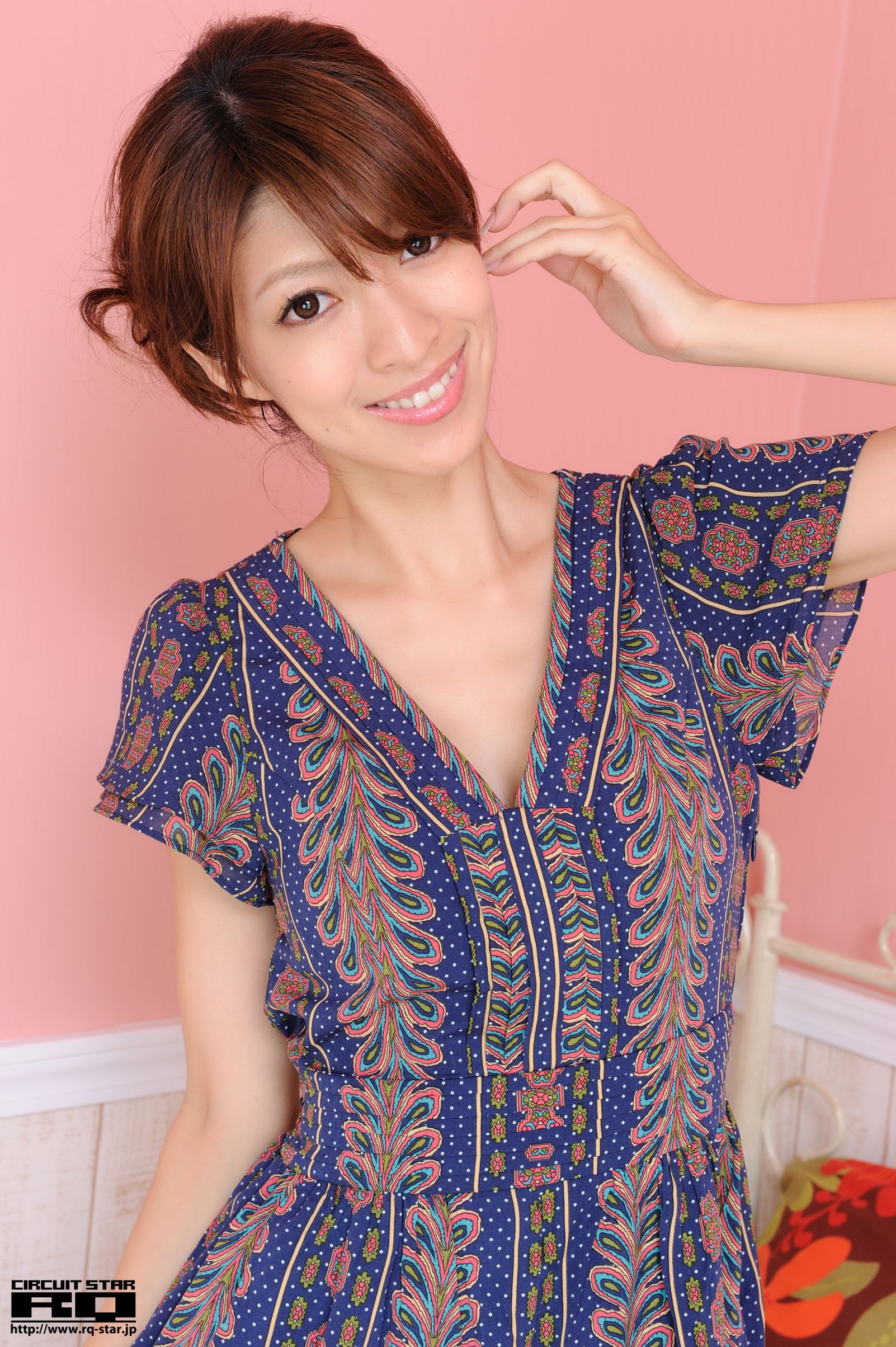 [RQ-STAR] NO.00549 黒崎あこ Private Dress 写真集