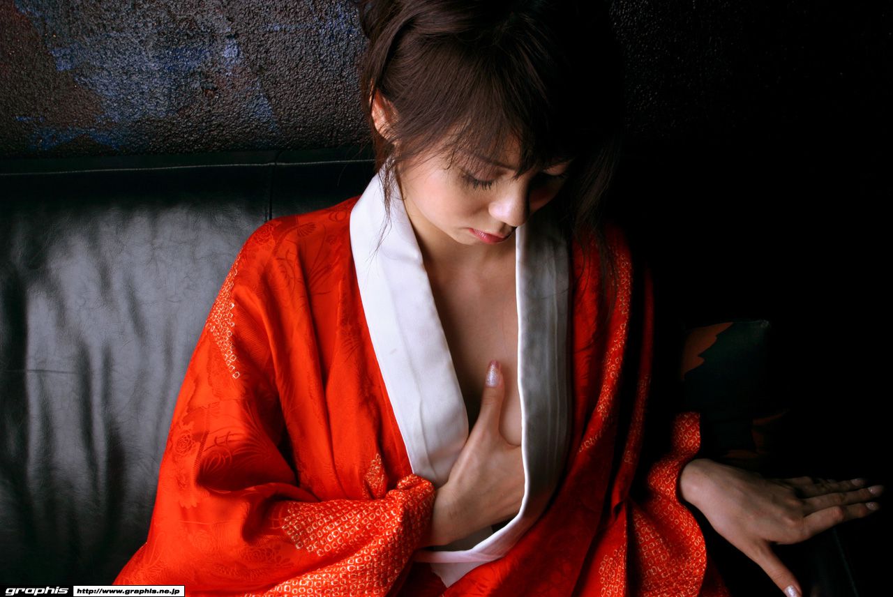 藤森くらら/英里奈 [Graphis] First Gravure 初脱ぎ娘