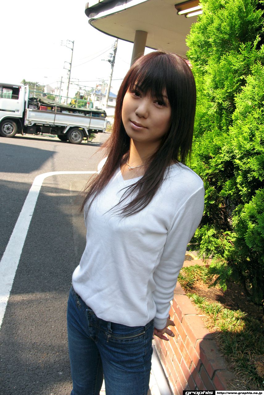 藤森くらら/英里奈 [Graphis] First Gravure 初脱ぎ娘