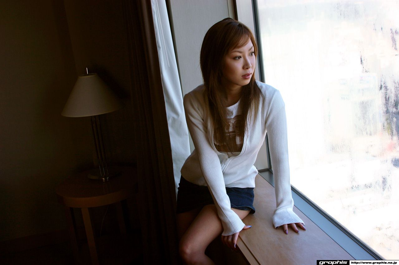 [Graphis] First Gravure 初脱ぎ娘 日向ゆず葉/日向柚子叶