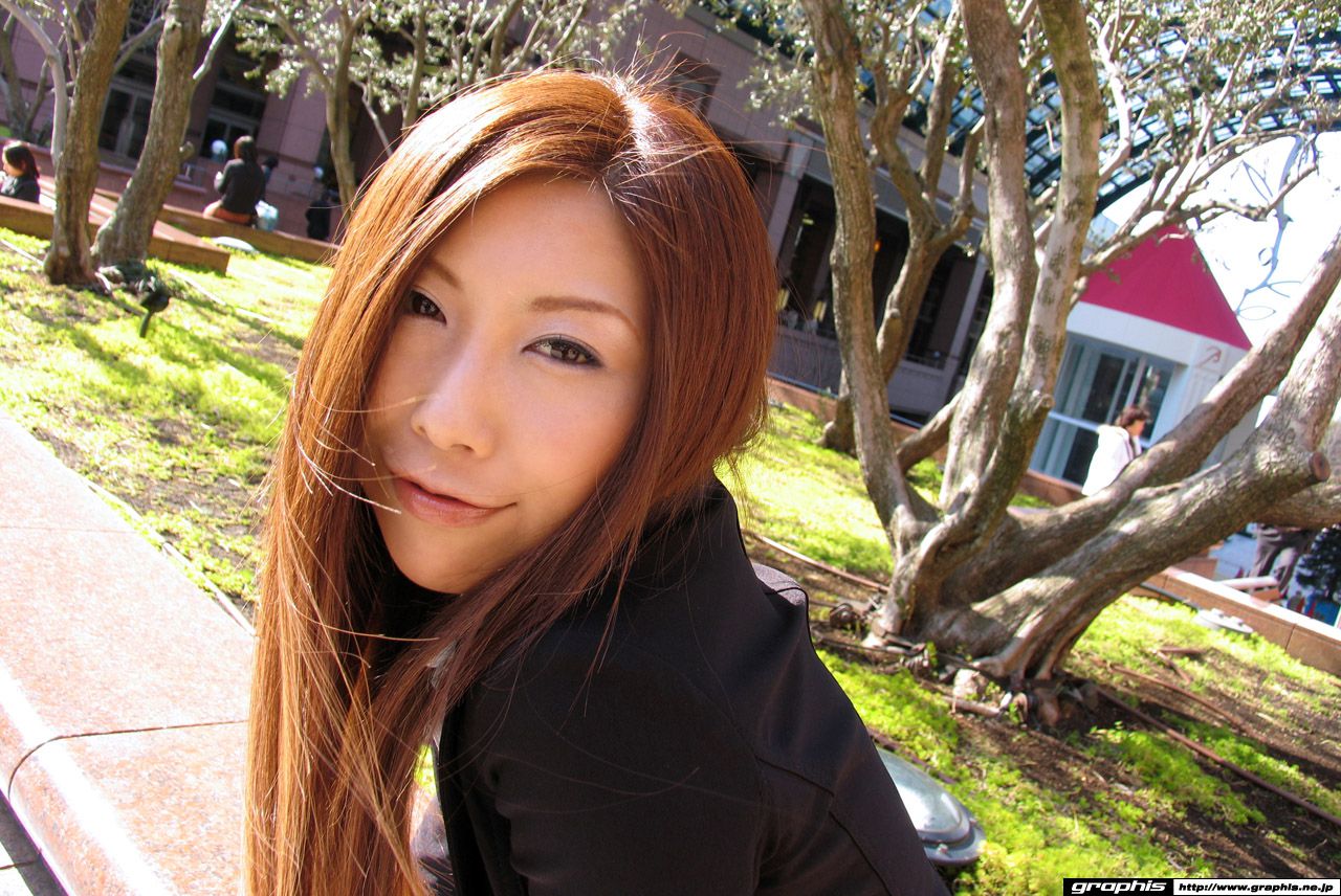 [Graphis] First Gravure 初脱ぎ娘 Seira Misaki 三咲せいら