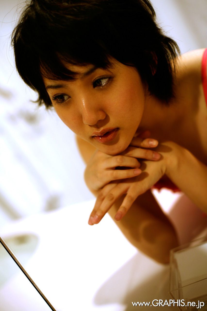 Uran Minami 南优兰 [Graphis] First Gravure 初脱ぎ娘
