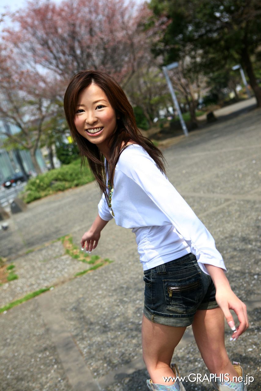 Nana Otone 乙音奈々 [Graphis] First Gravure 初脱ぎ娘