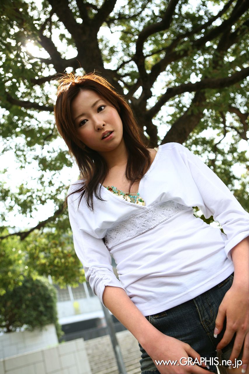 Nana Otone 乙音奈々 [Graphis] First Gravure 初脱ぎ娘