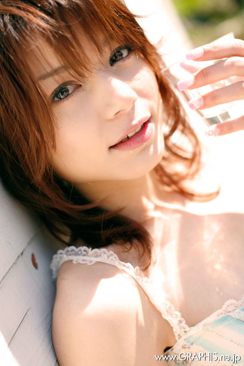 柚木ティナ《Source of Light》 [Graphis] Gals
