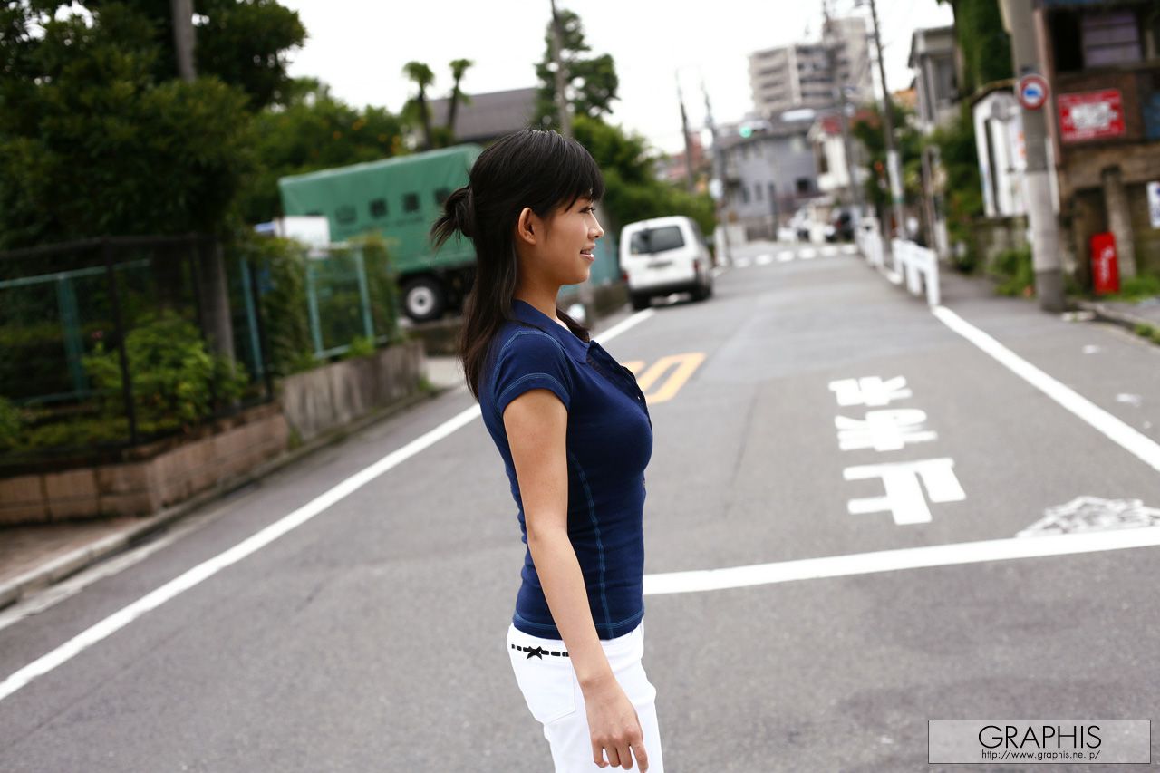 範田紗々《Natural Distance》 [Graphis] Gals