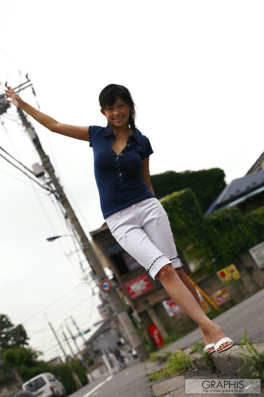 範田紗々《Natural Distance》 [Graphis] Gals
